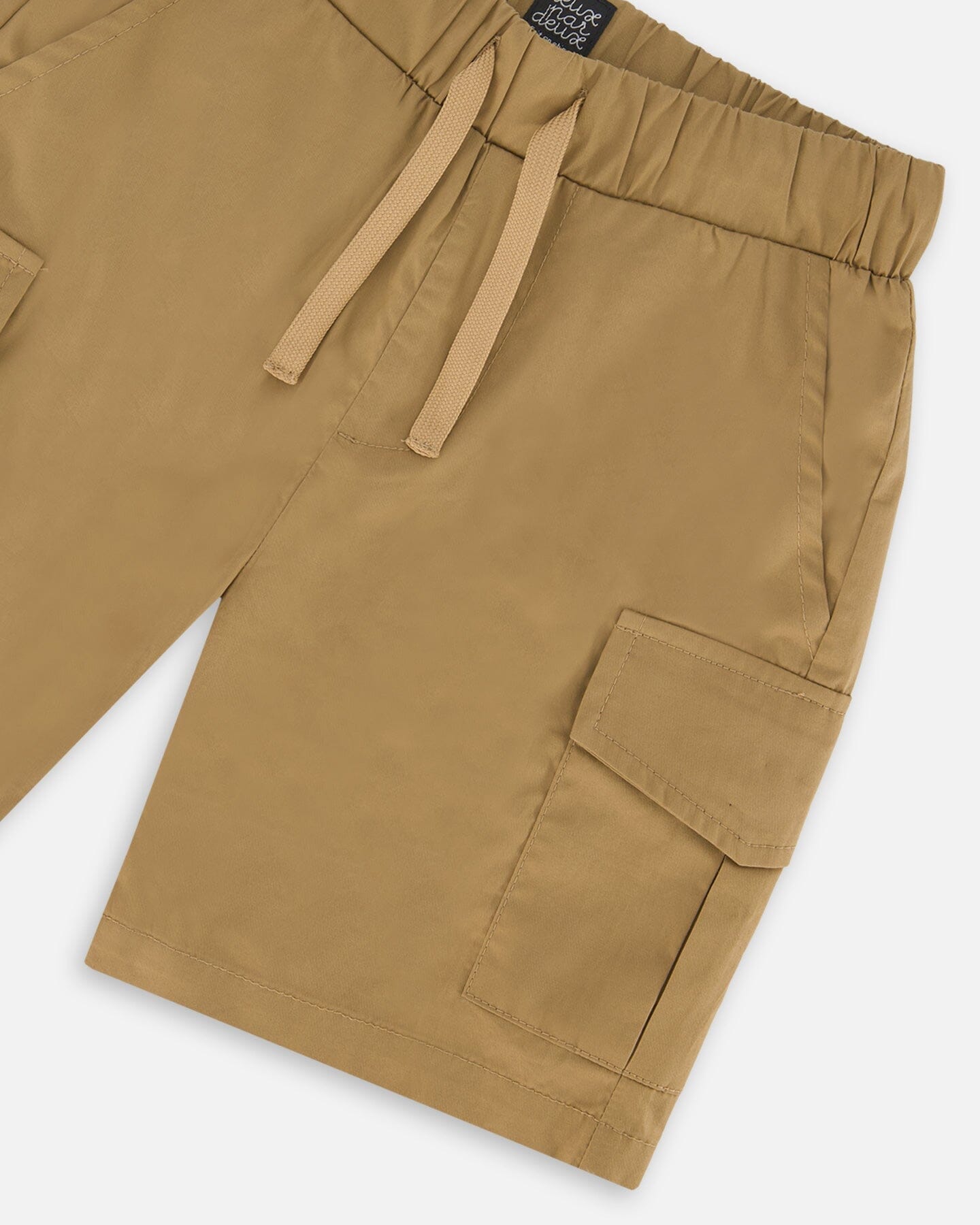 Parachute Cargo Shorts Caramel