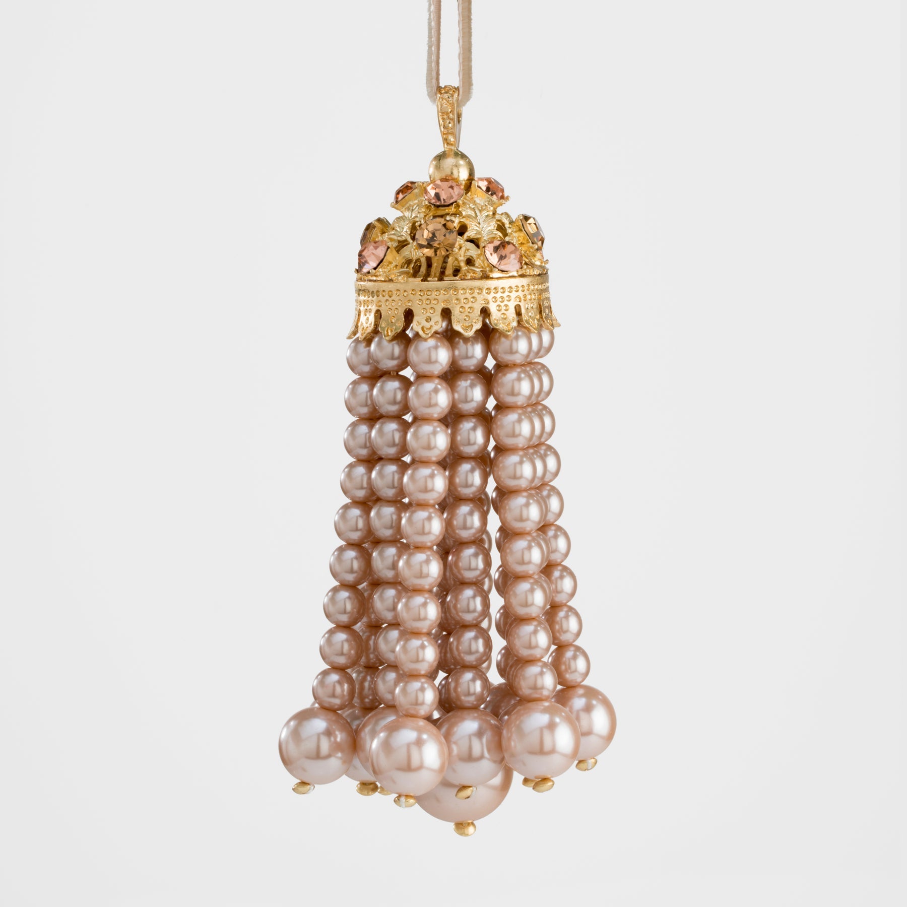 Hanging Pearl Tassel, Coco