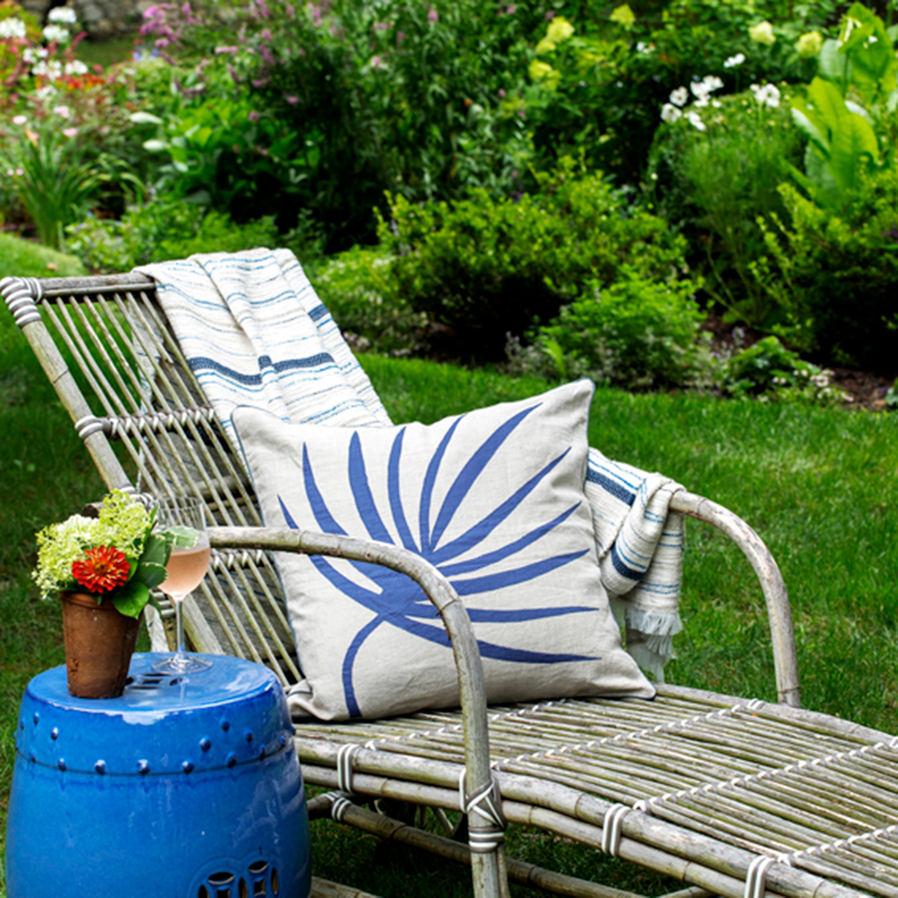 Palm Frond Pillow, Natural Linen With Indigo