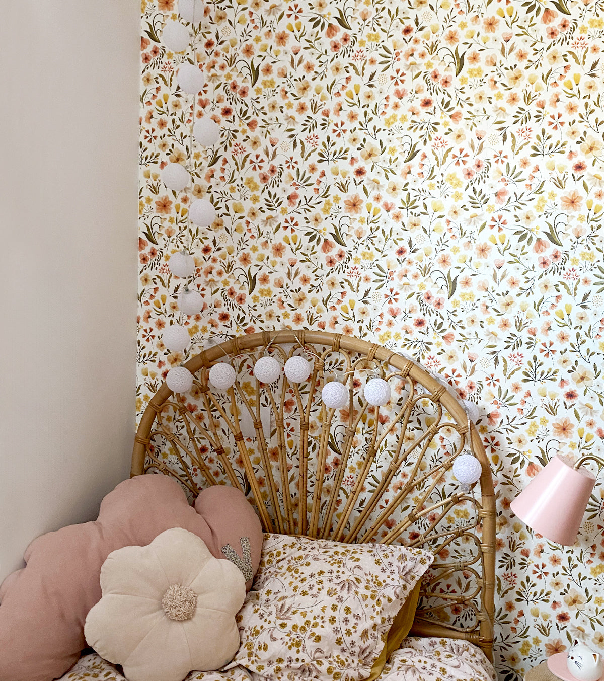 Felidae - Children's Wallpaper - Vintage Flower Motif