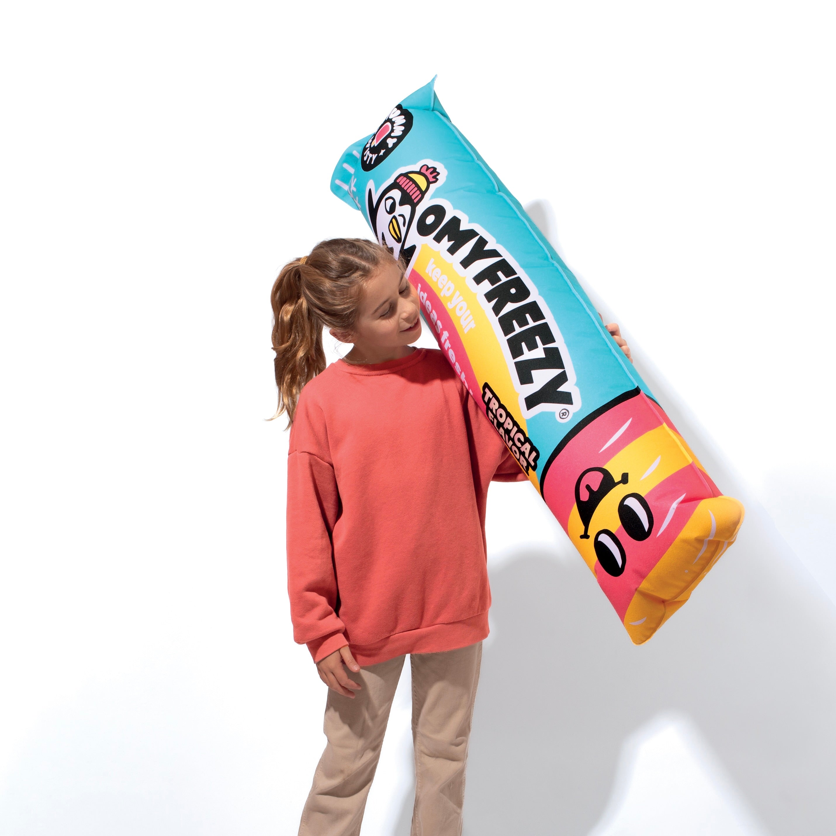 Freezy - Giant Inflatable Pillow