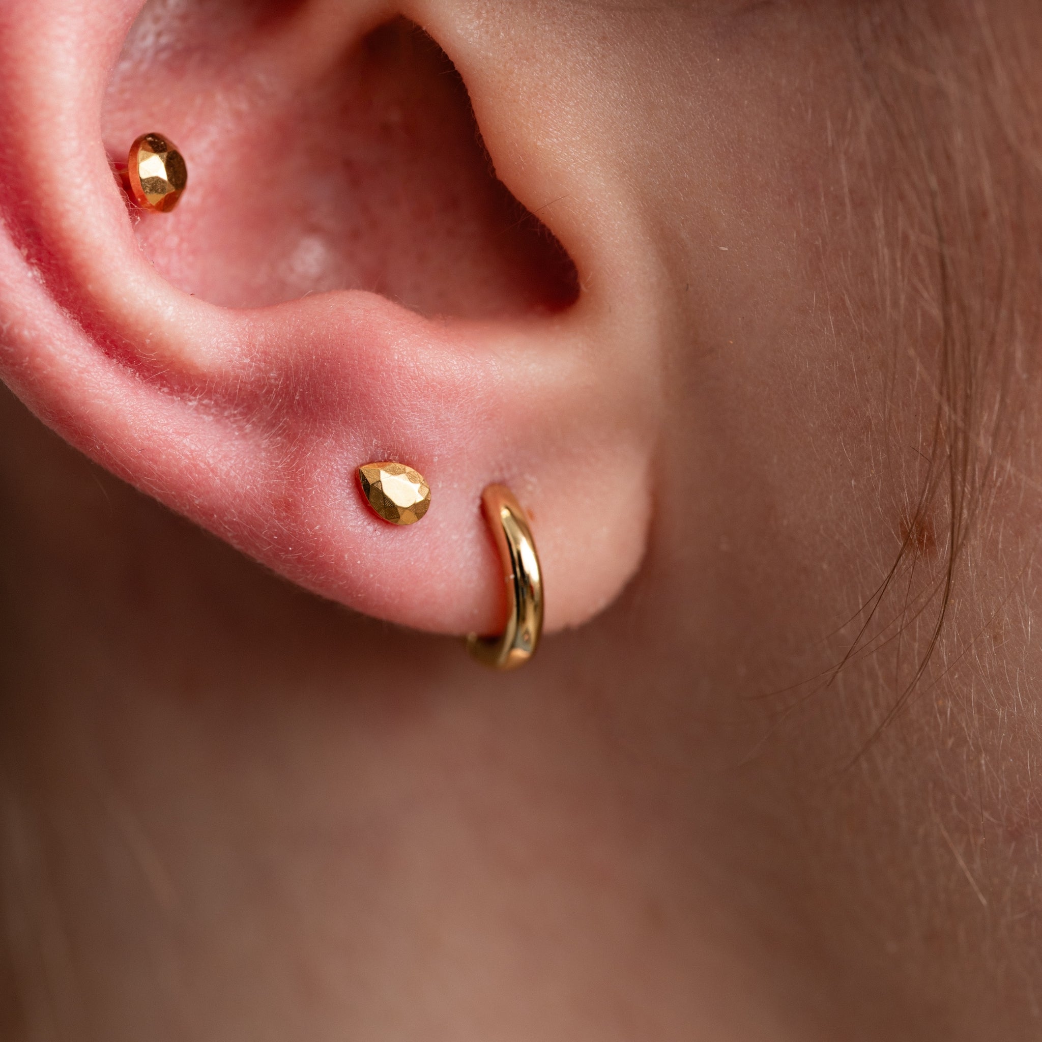Faceted Teardrop Flat Back Studs