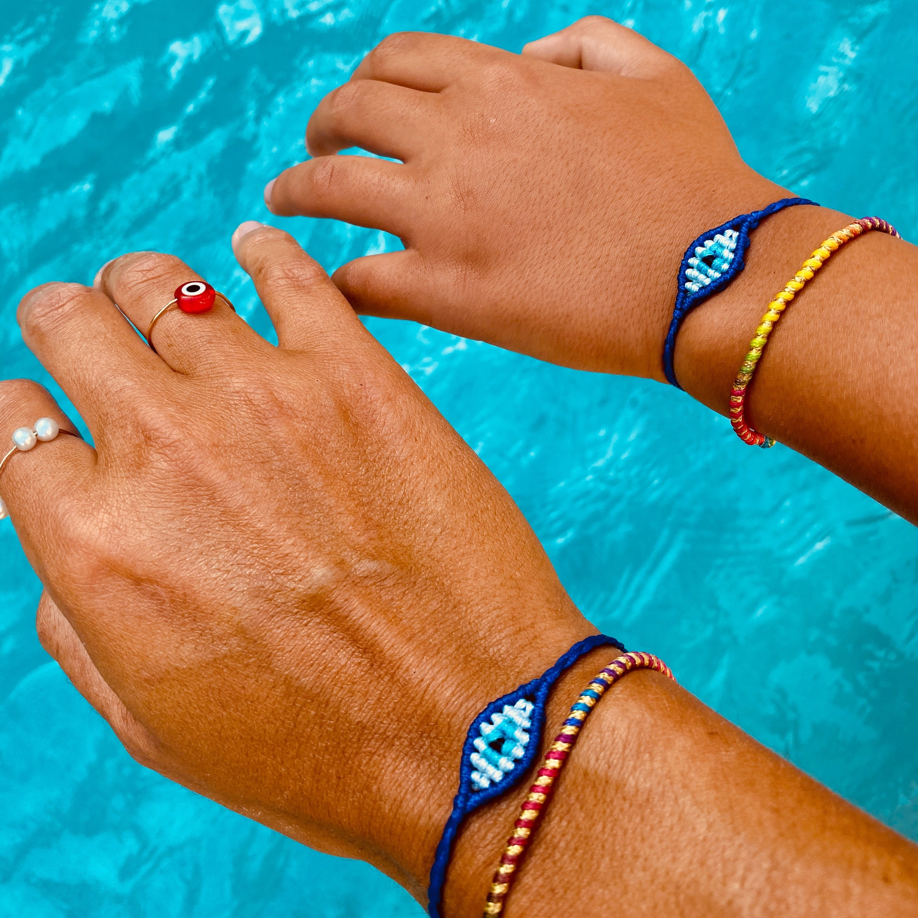 Twisted Duo Color Bracelet Set