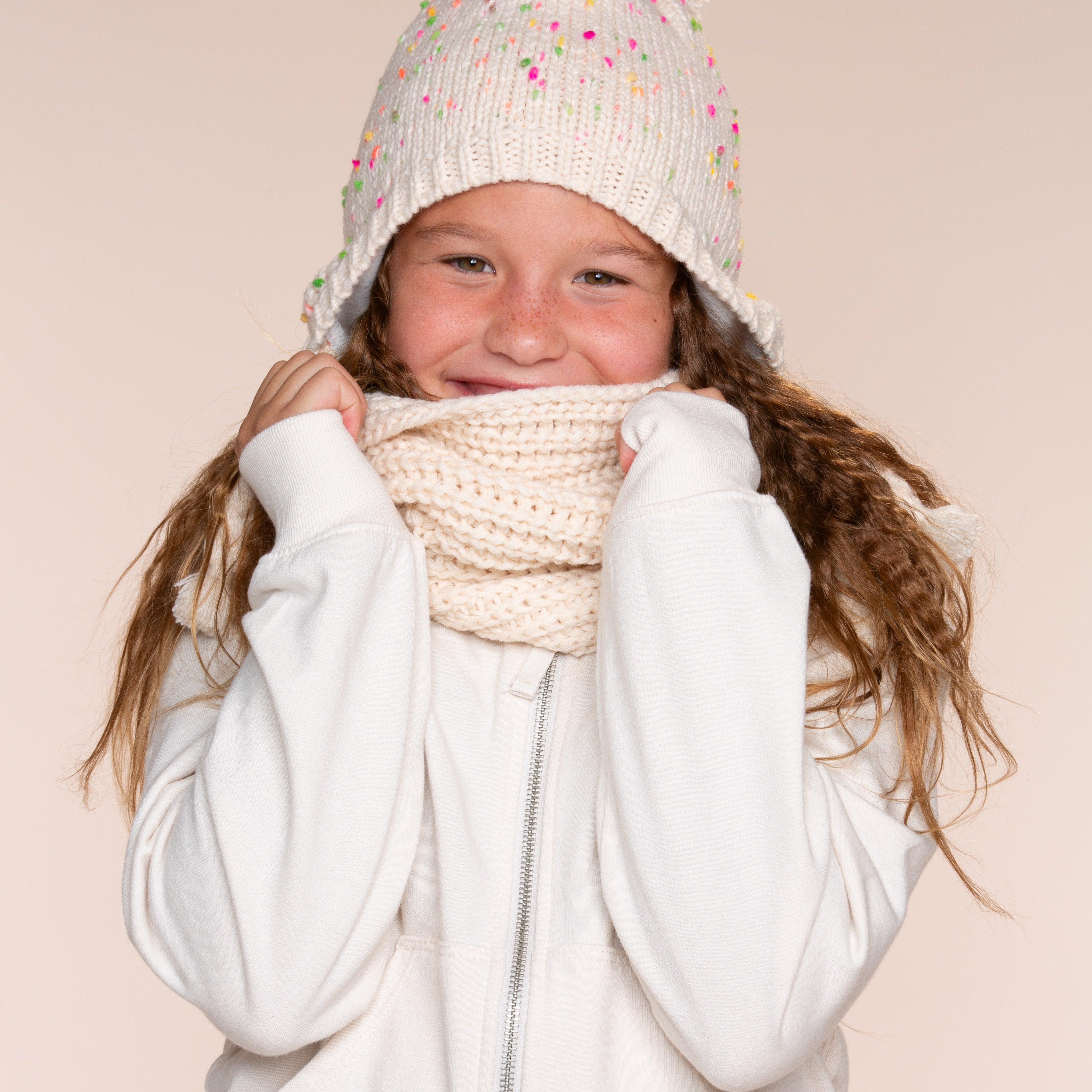 Kids Chunky Knitted Infinity Scarf / Neck-wrap (girls 4-14 Year Old)