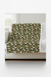 Pennsylvania Flora & Fauna Sherpa Blanket