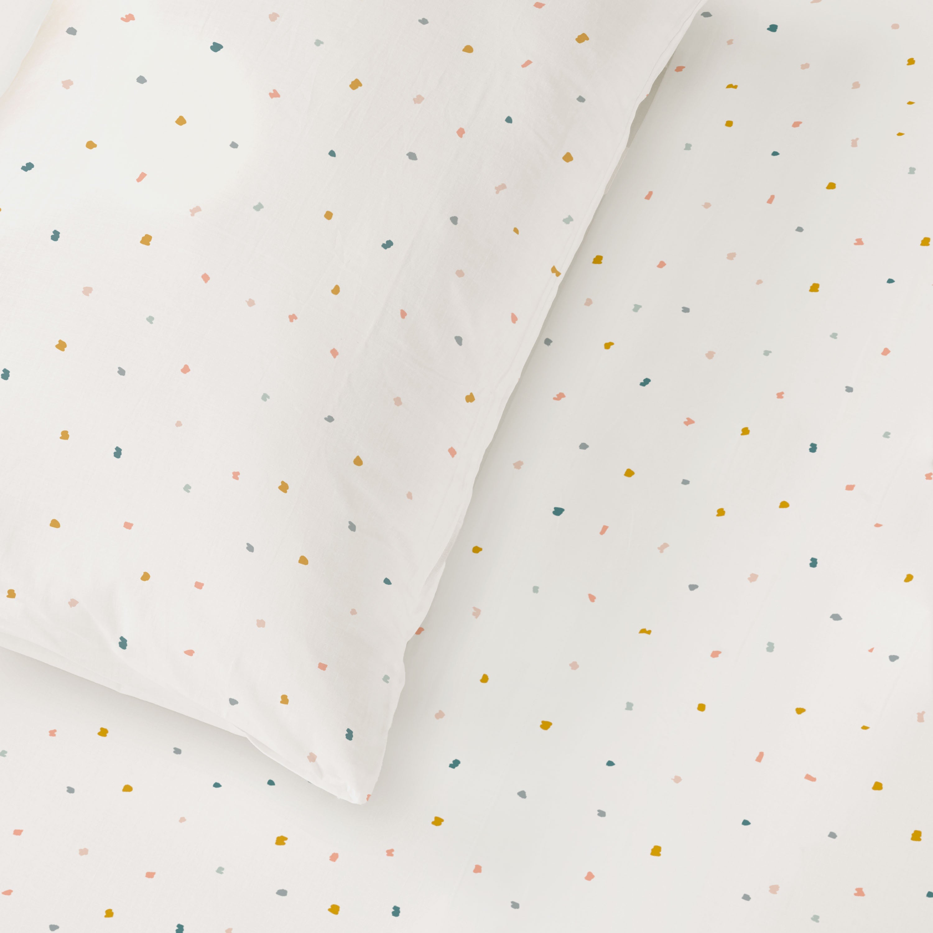 Organic Kids Fitted Sheet - Dotty