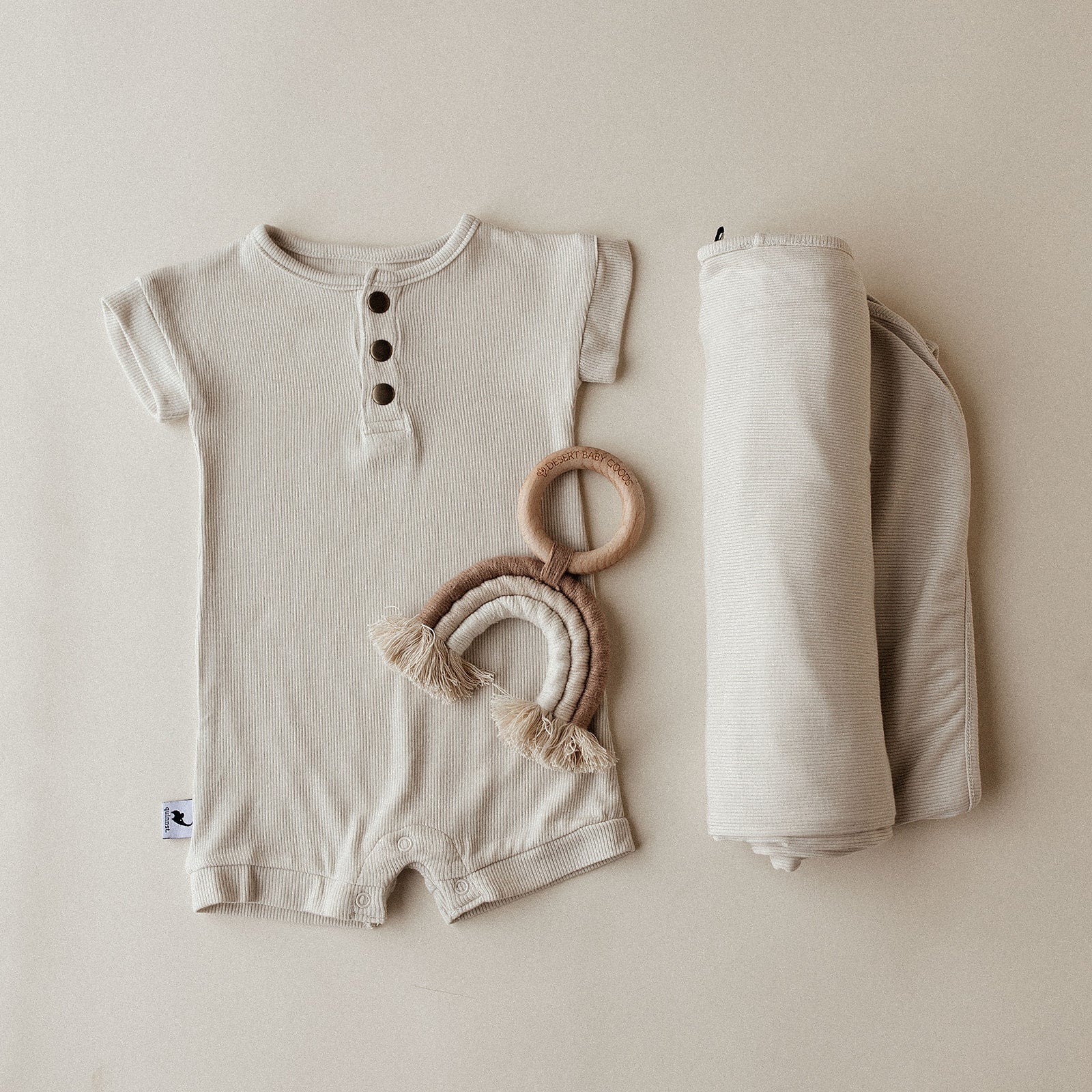 Oatmeal Ribbed Stretchy Swaddle