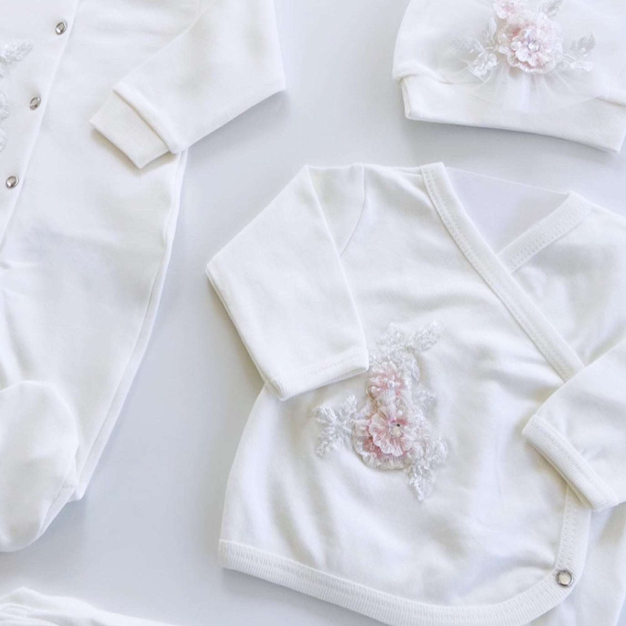 Floral Newborn Baby Girl Coming Home Set (11 Pcs)