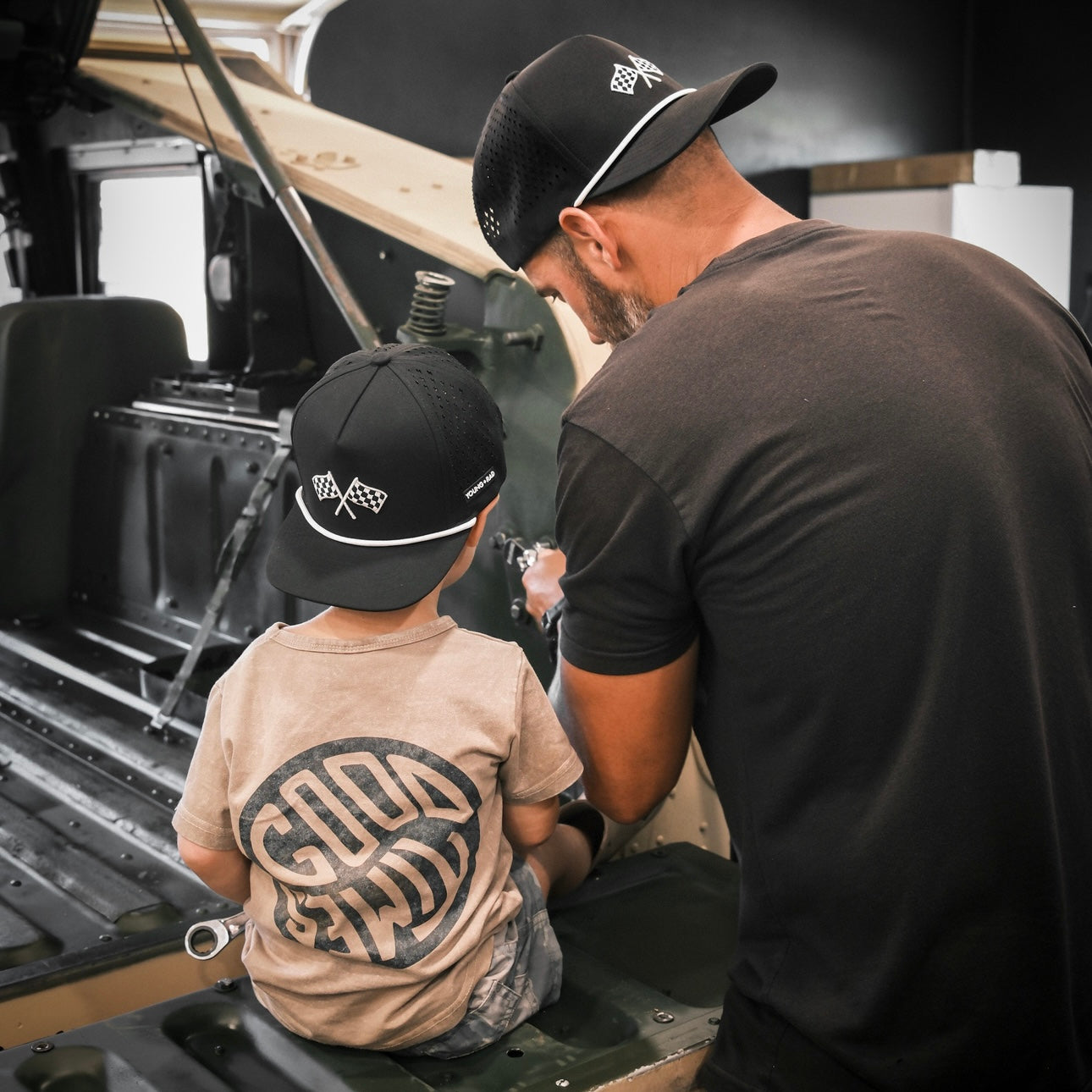 Black Finish Line Adventure Snapback // Water-resistant