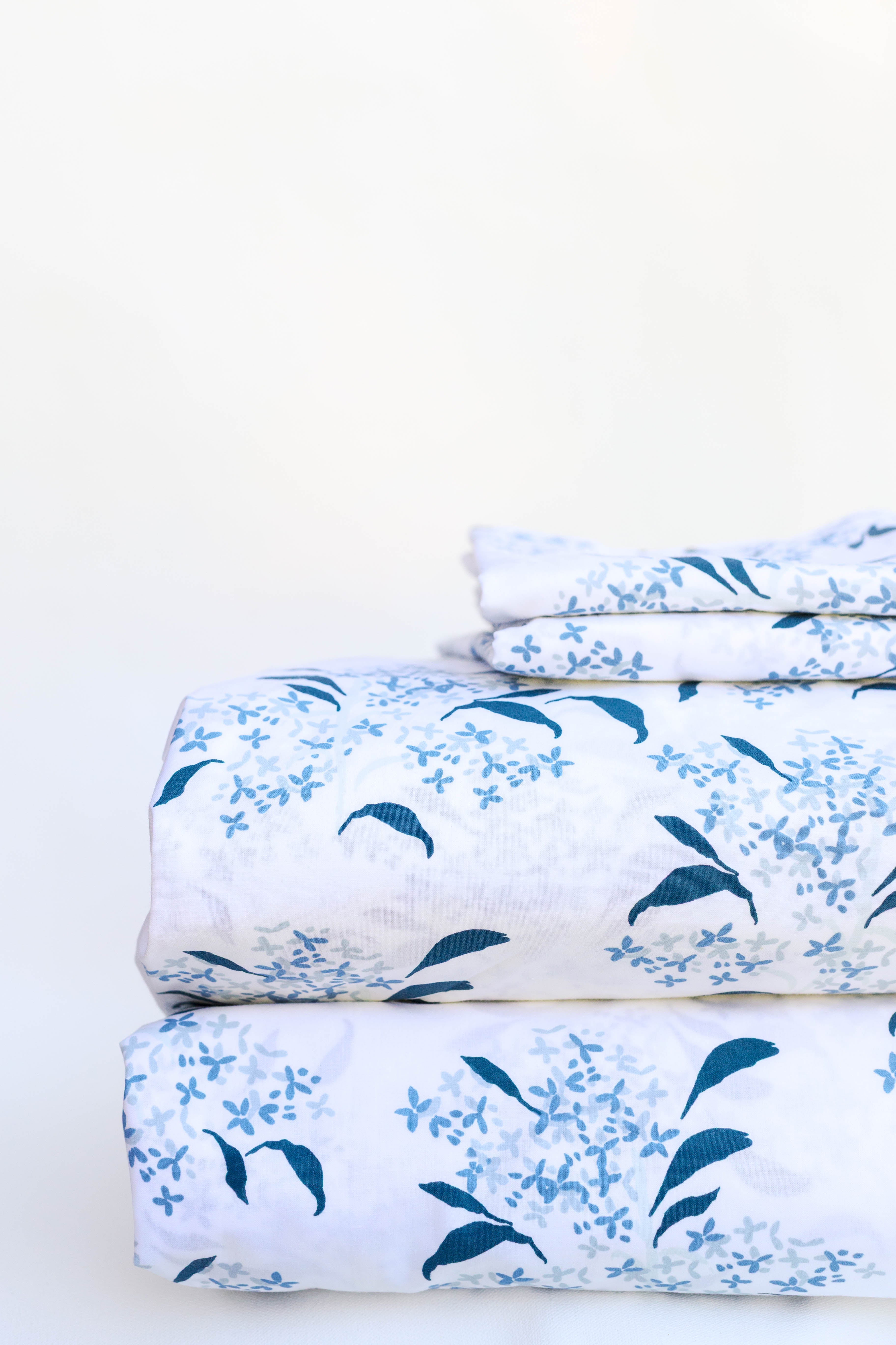 Lilac In Blue Sheet Set