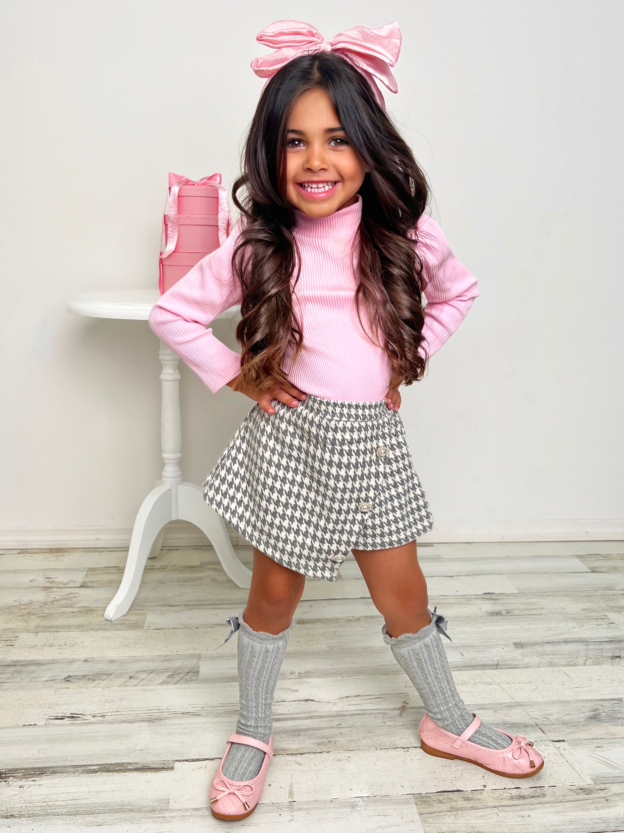 Ootd-ready Pink Turtleneck Top And Houndstooth Skort Set