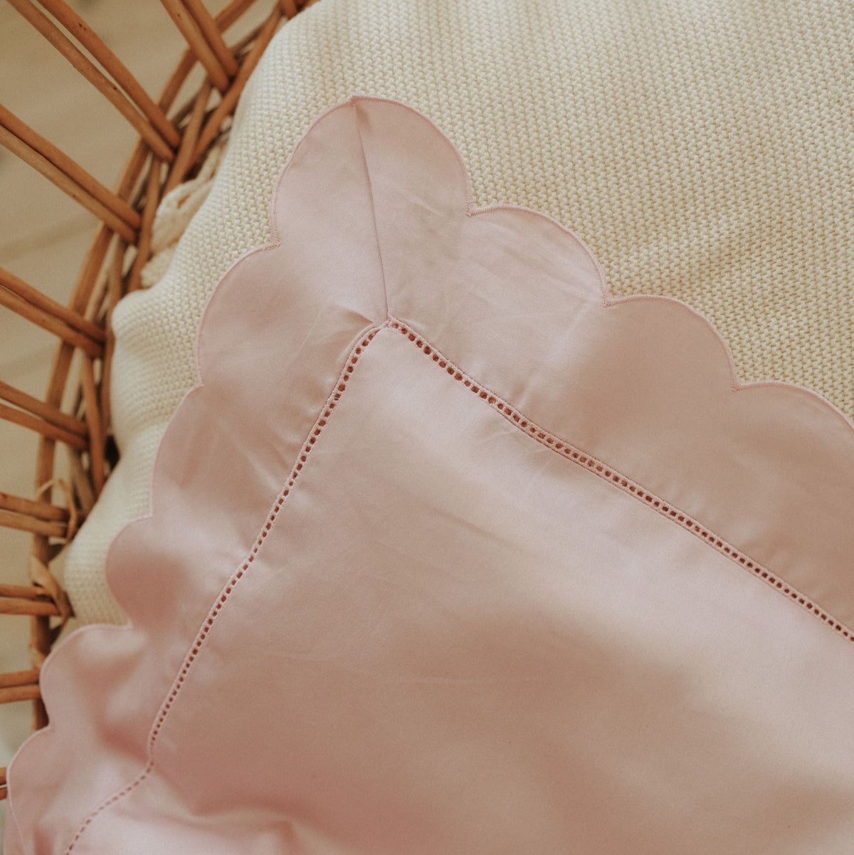 Scalloped Starlight Toddler Duvet - Rose