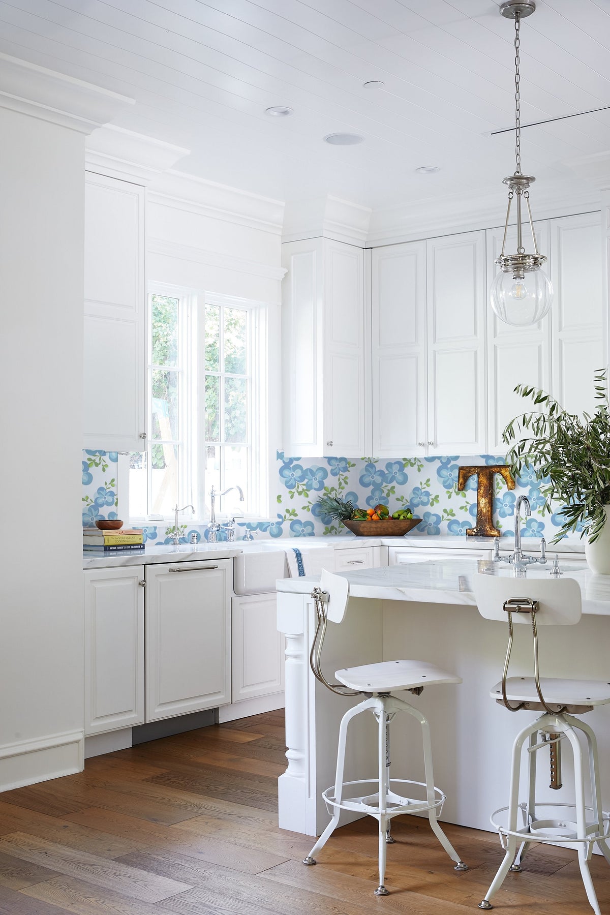 'graphic Flower' Wallpaper By Tea Collection - Cornflower