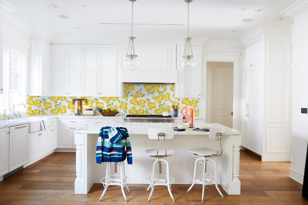 'graphic Flower' Wallpaper By Tea Collection - Daffodil
