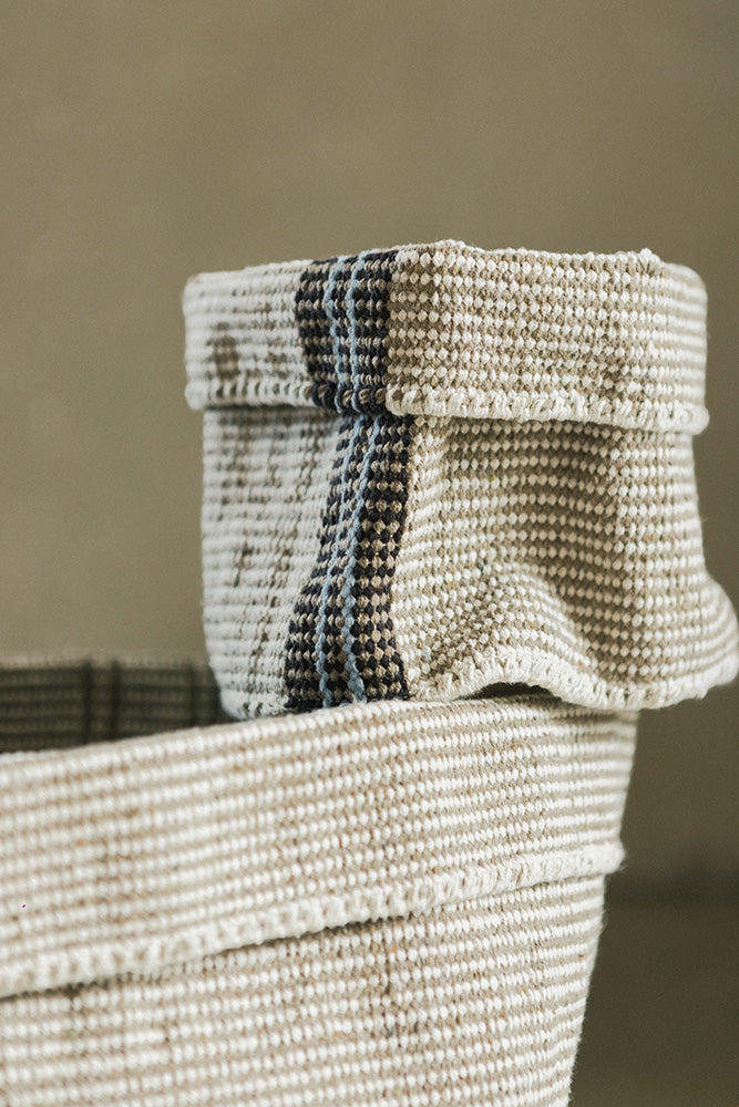 Handloom Mini Basket Tule