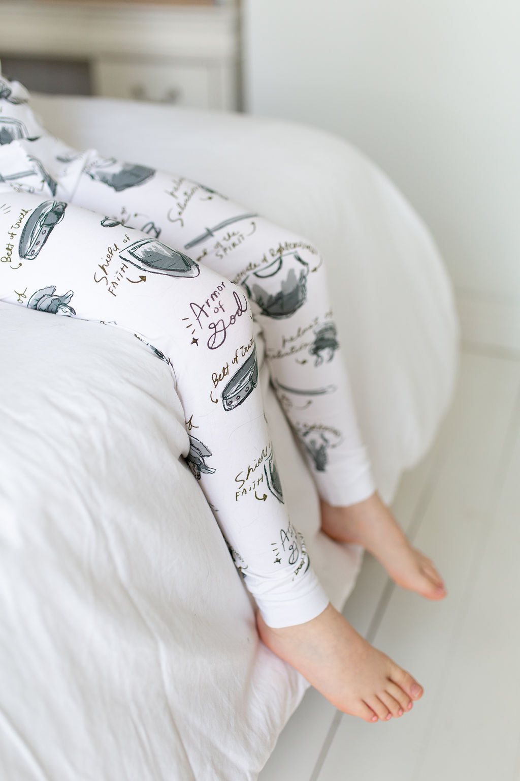 Armor Of God White Pj Short Sleeve & Pants Set Bamboo