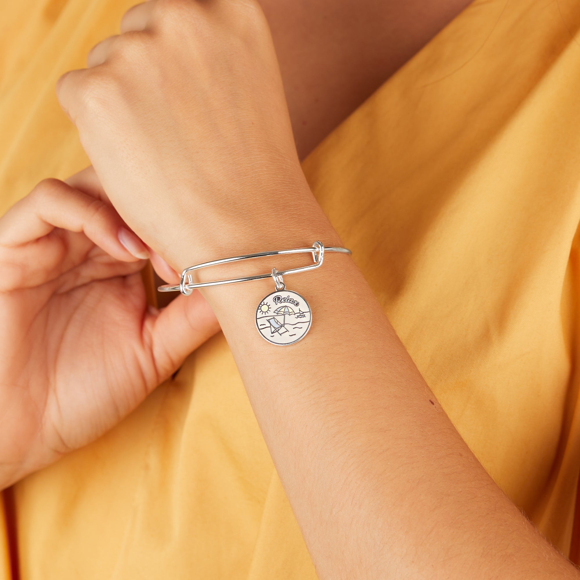 'happy Retirement' Charm Bangle