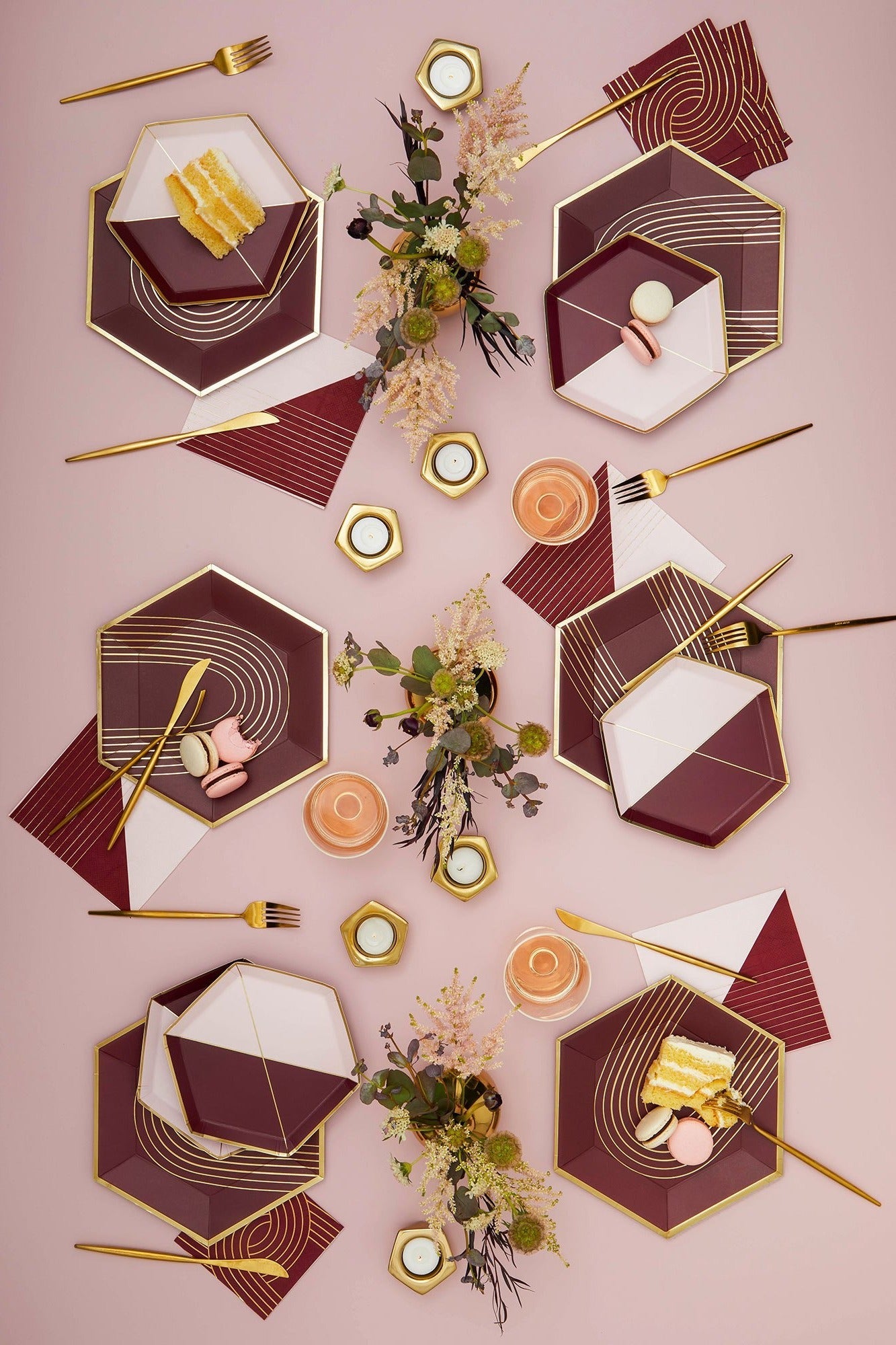 Bordeaux - Maroon Chain Link Cocktail Paper Napkins