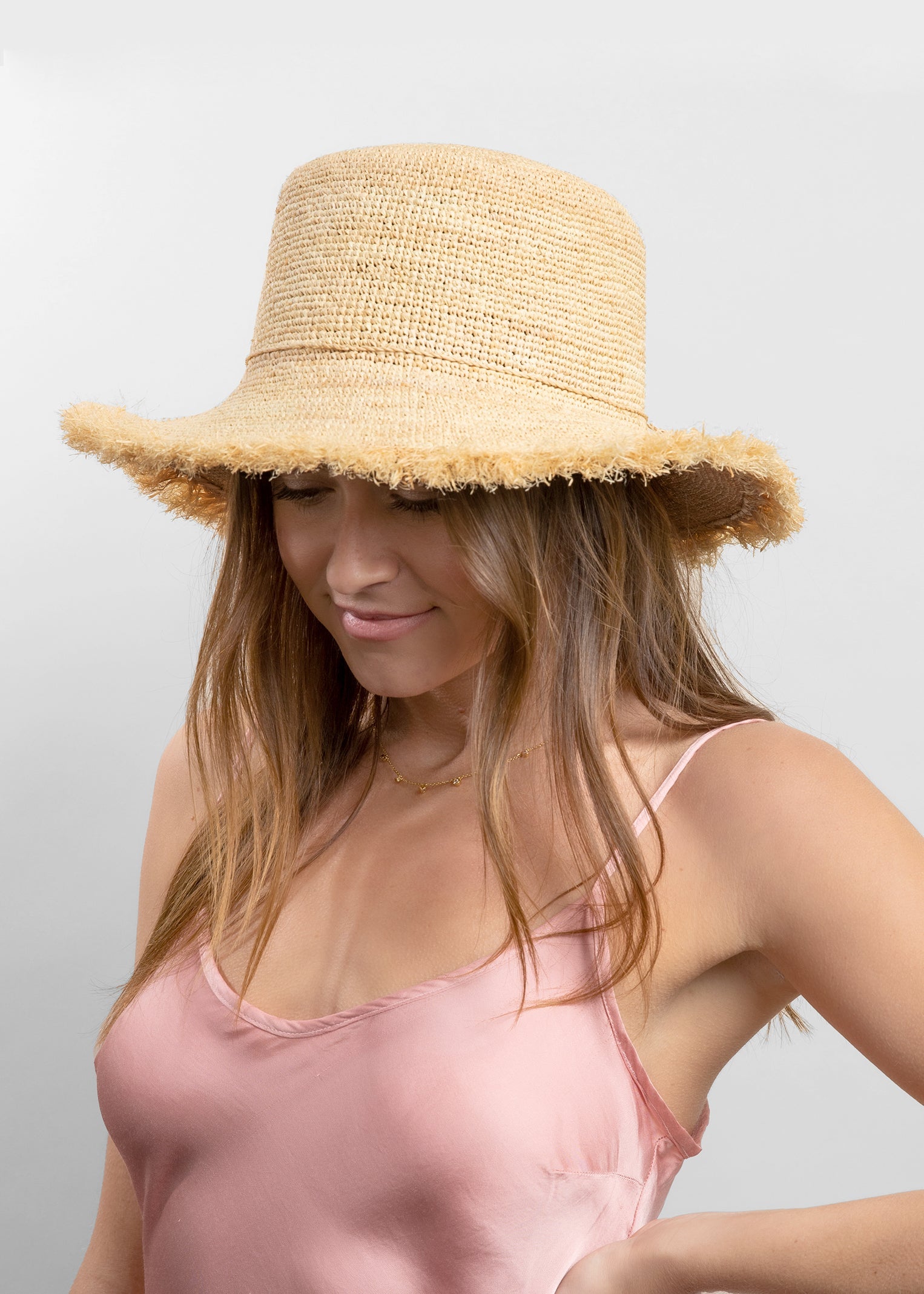 Packable Raffia Bucket Hat