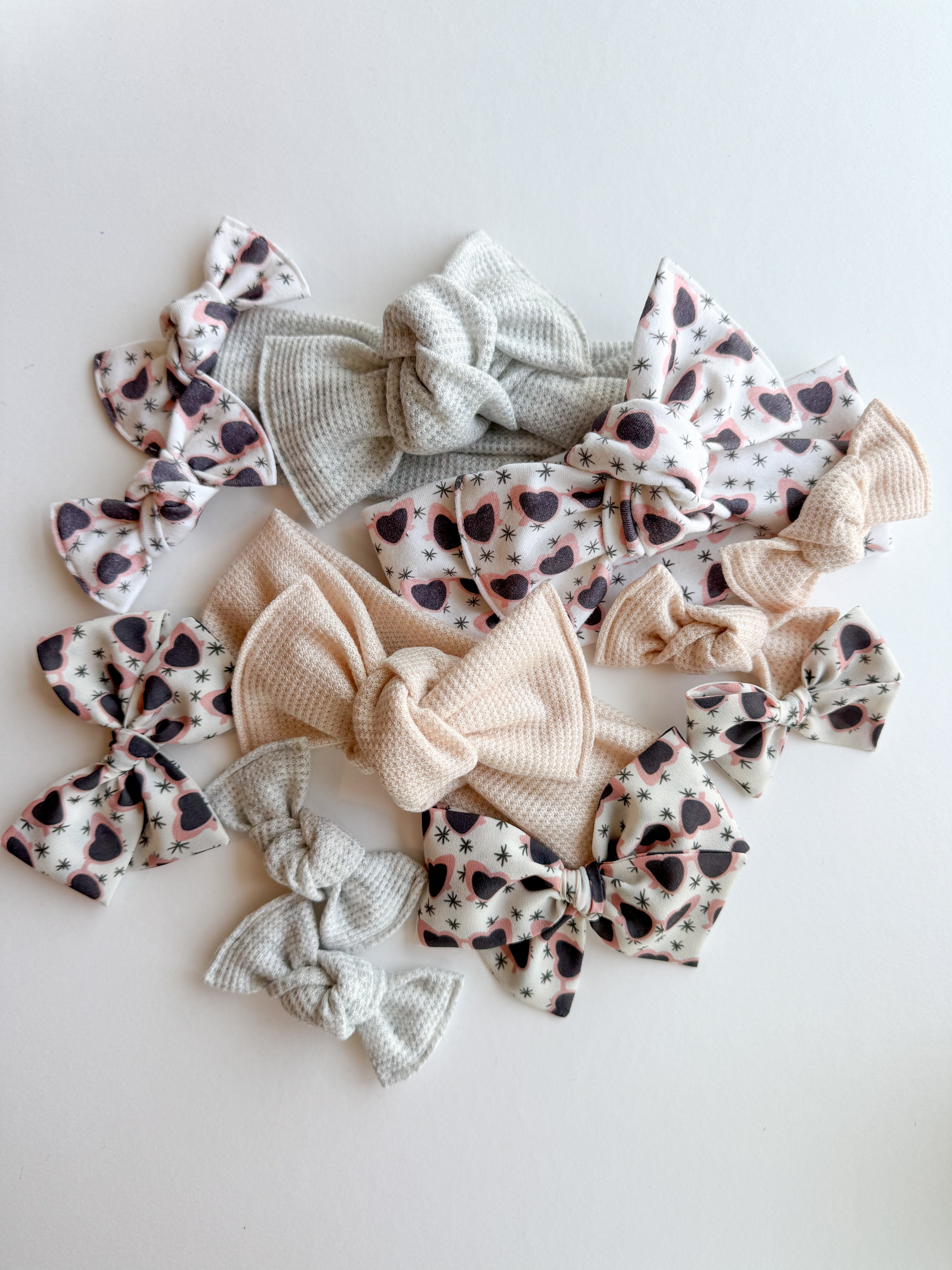 Heart Sunnies Pinwheel Bow