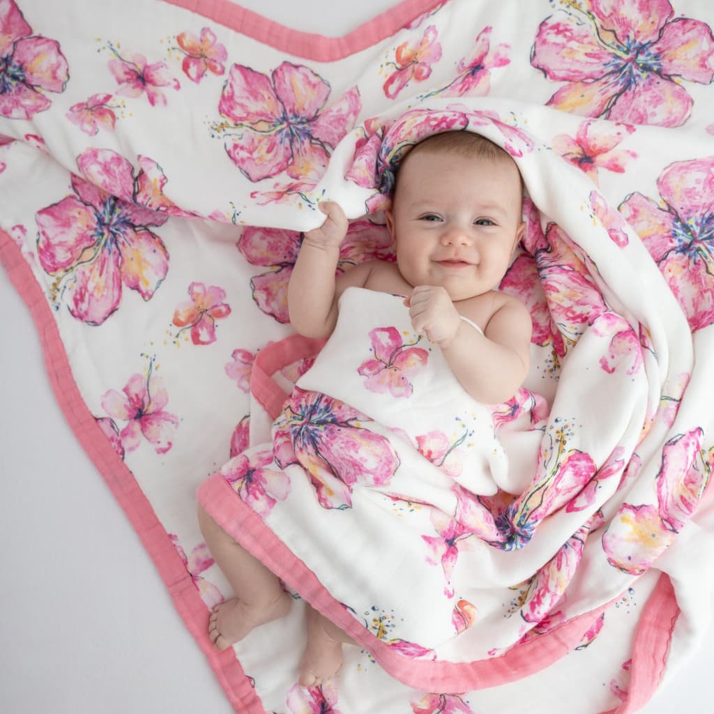 Hibiscus Kiss Baby Quilt