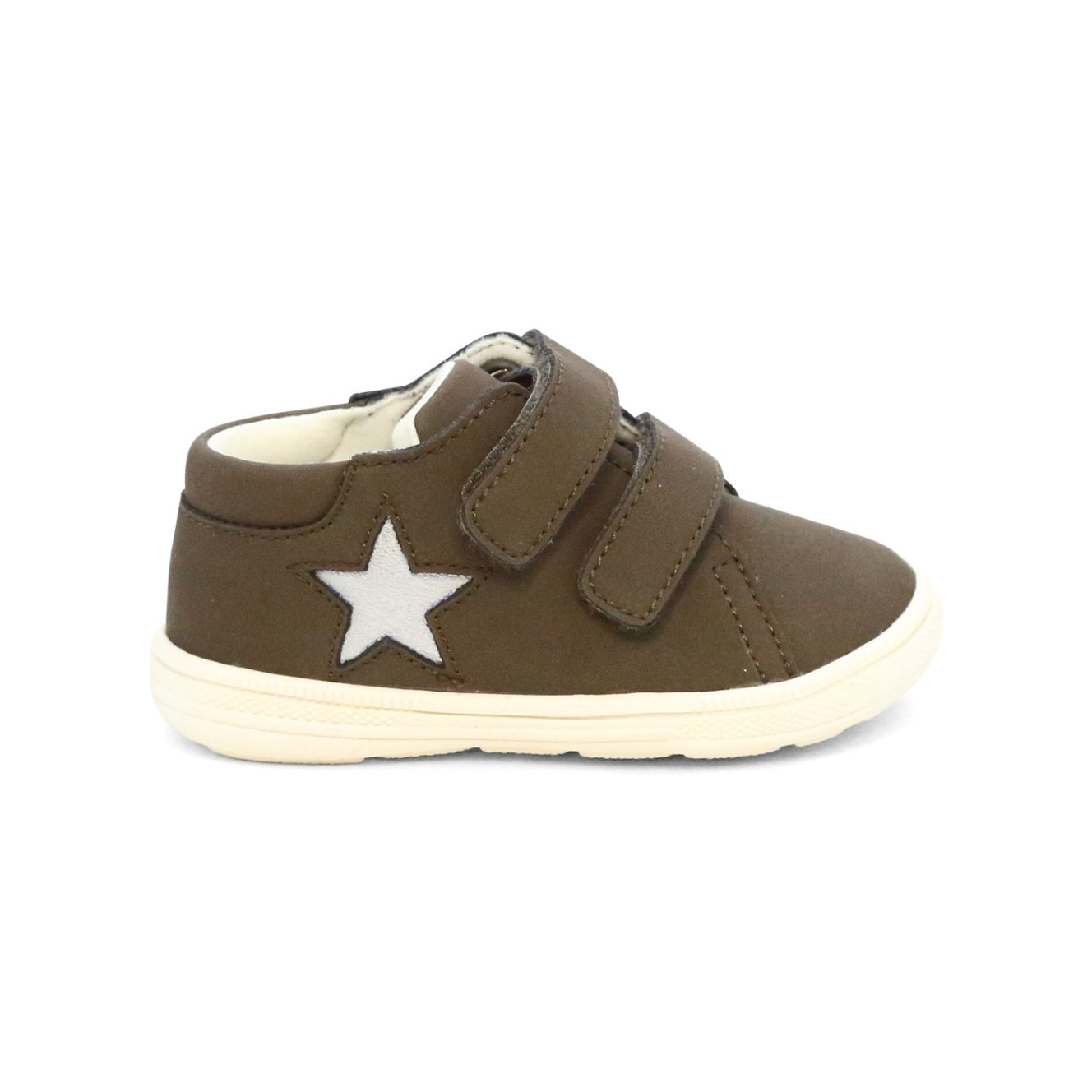 Leo Star Sneaker