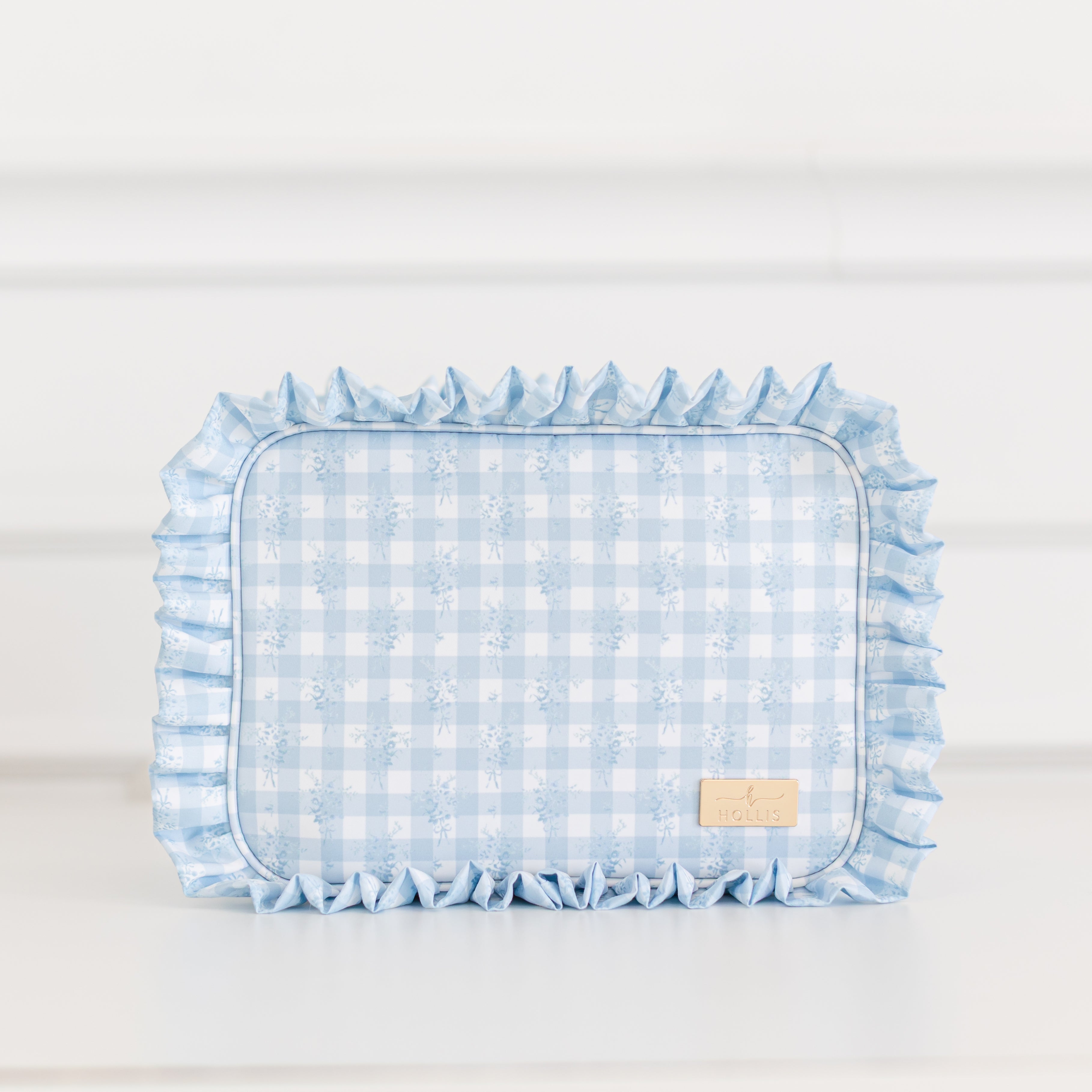 Ruffled Nylon Xl Pouch