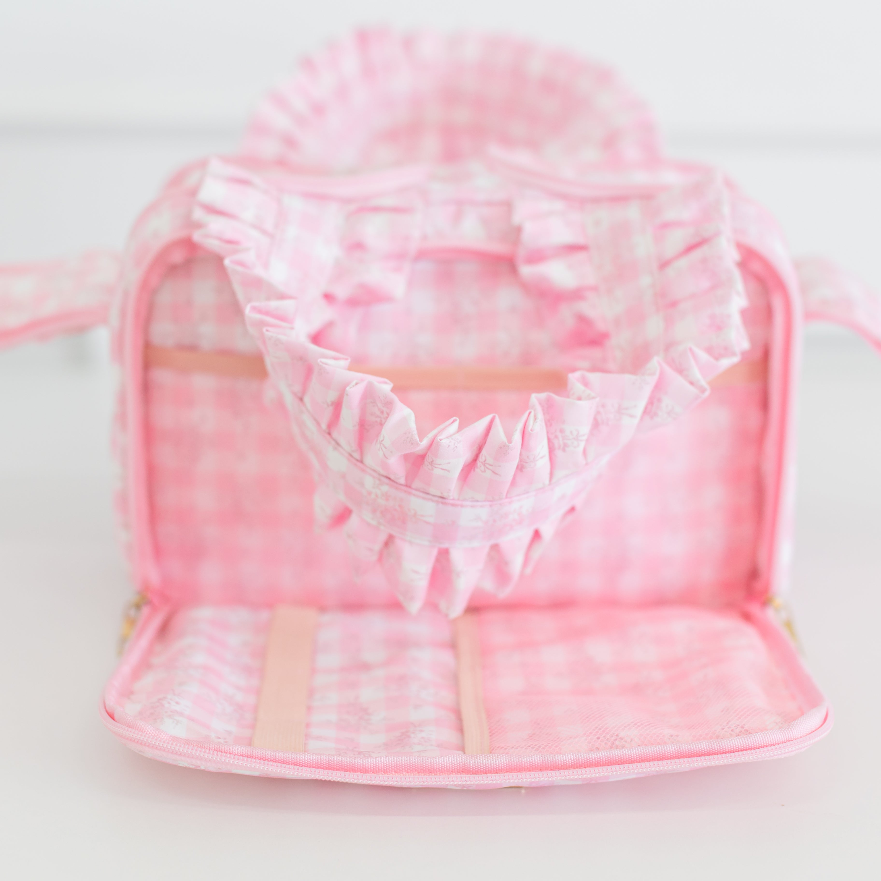 Ruffled Nylon Cutie Caddie