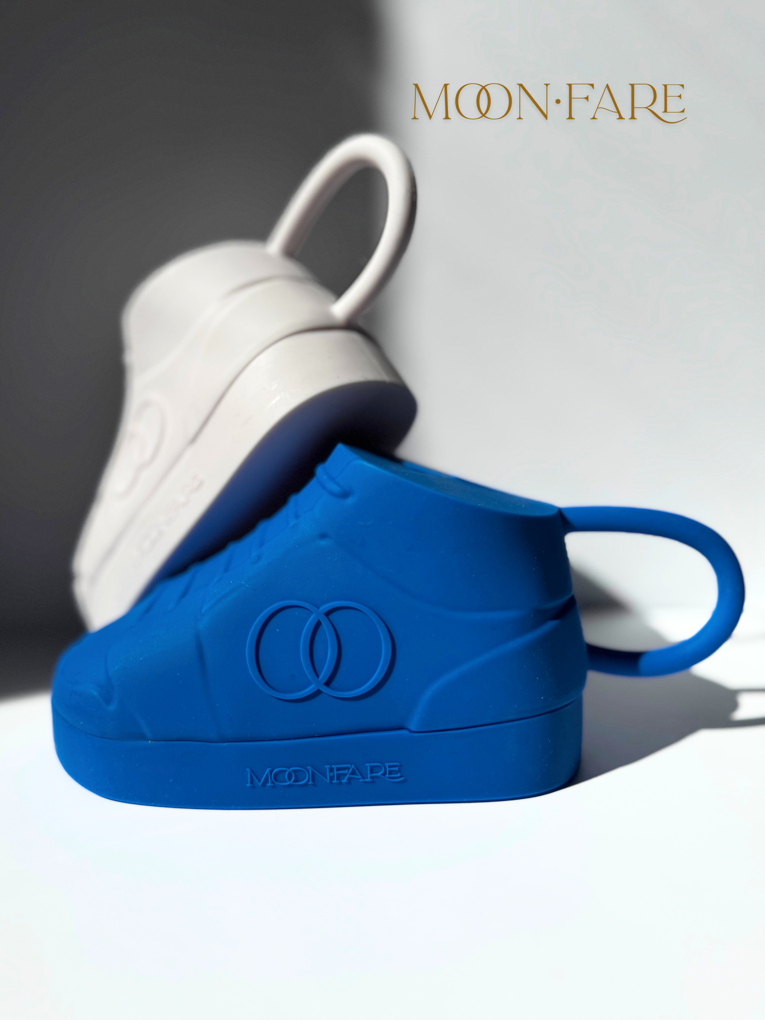 Iconic Snack Holder For Kids & Toddlers