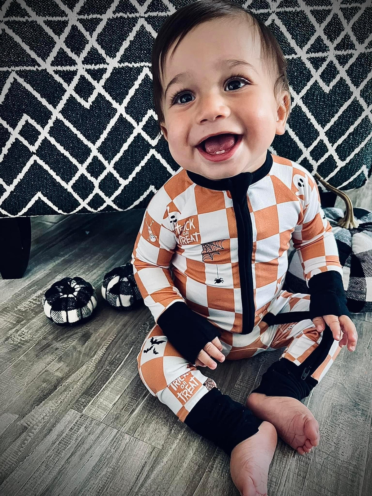 Check-or-treat Convertible Zippee