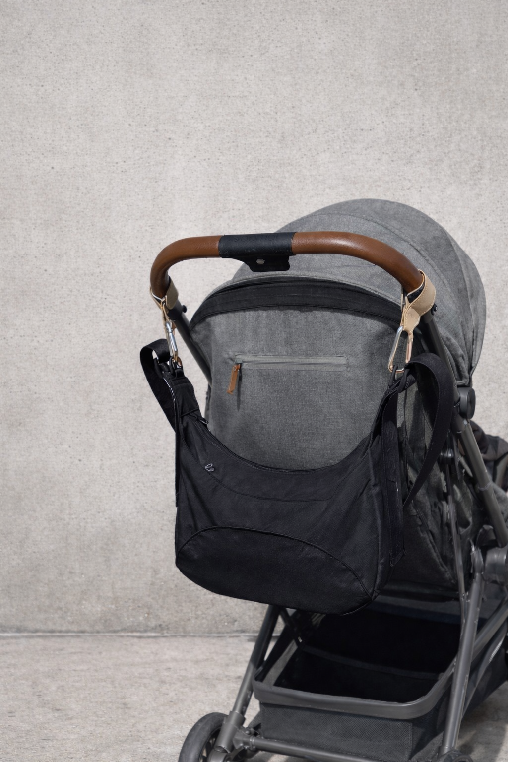 Park Crossbody Diaper Bag- Onyx