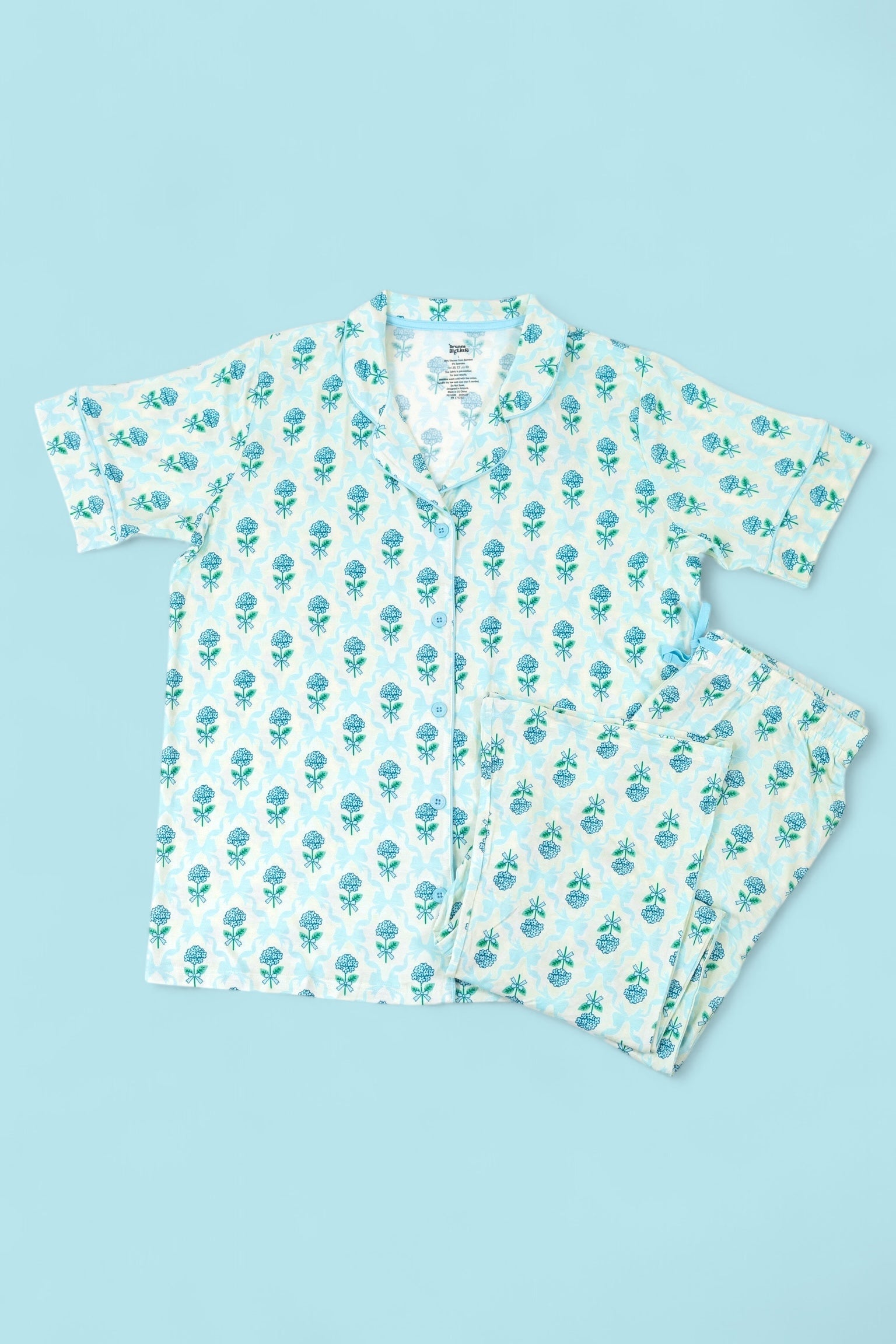 Blue Ribbon Blooms Women’s Relaxed Flare Dream Set