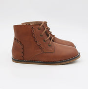 Layne 𝐁𝐎𝐎𝐓𝐒 - Distressed Brown