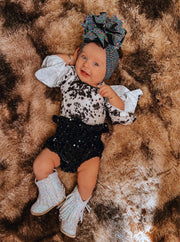 Black Cowhide Bell Leo