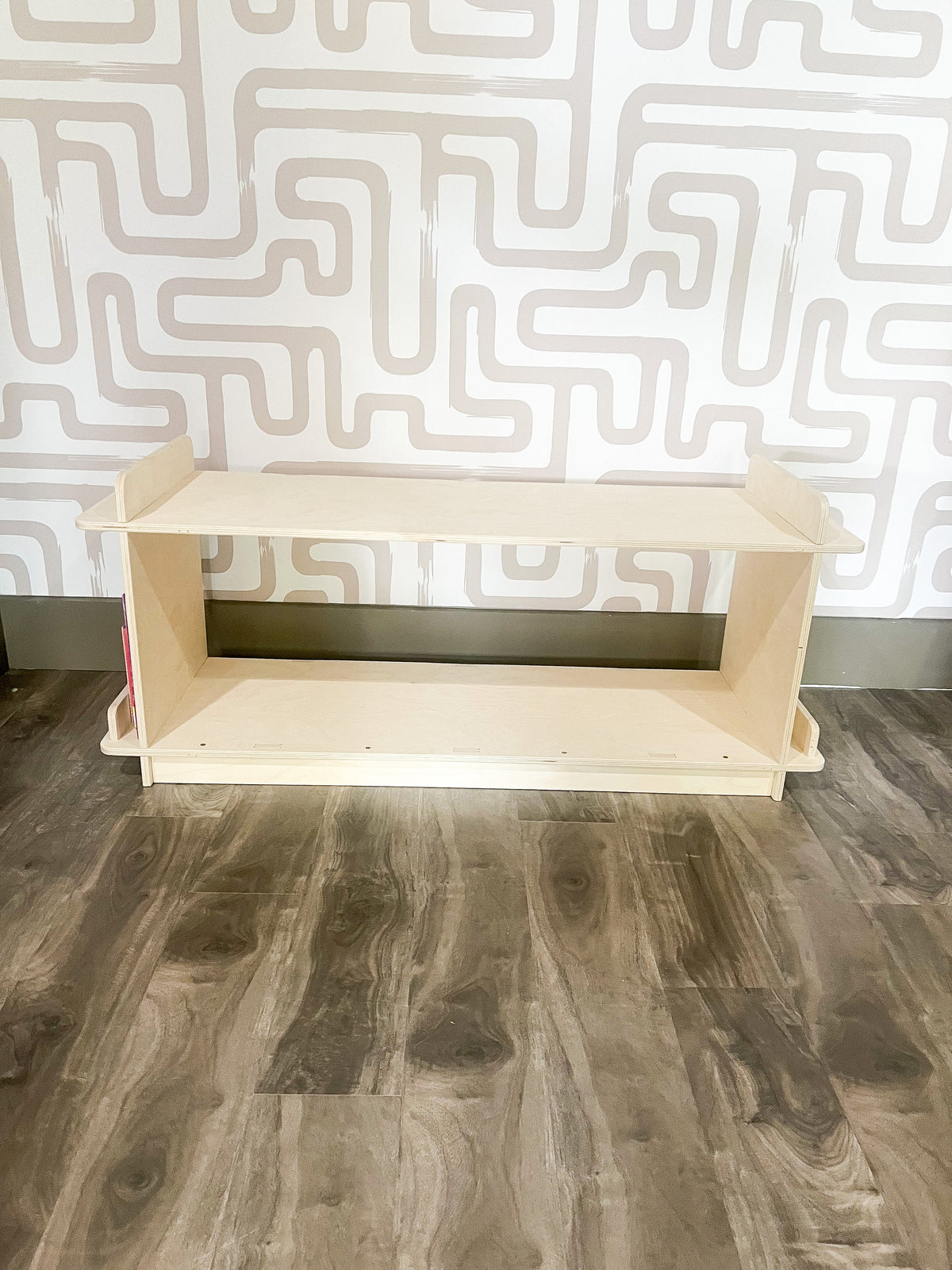 Ronny- Montessori Bookshelf