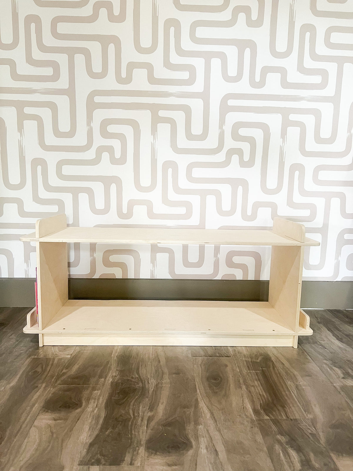 Ronny- Montessori Bookshelf