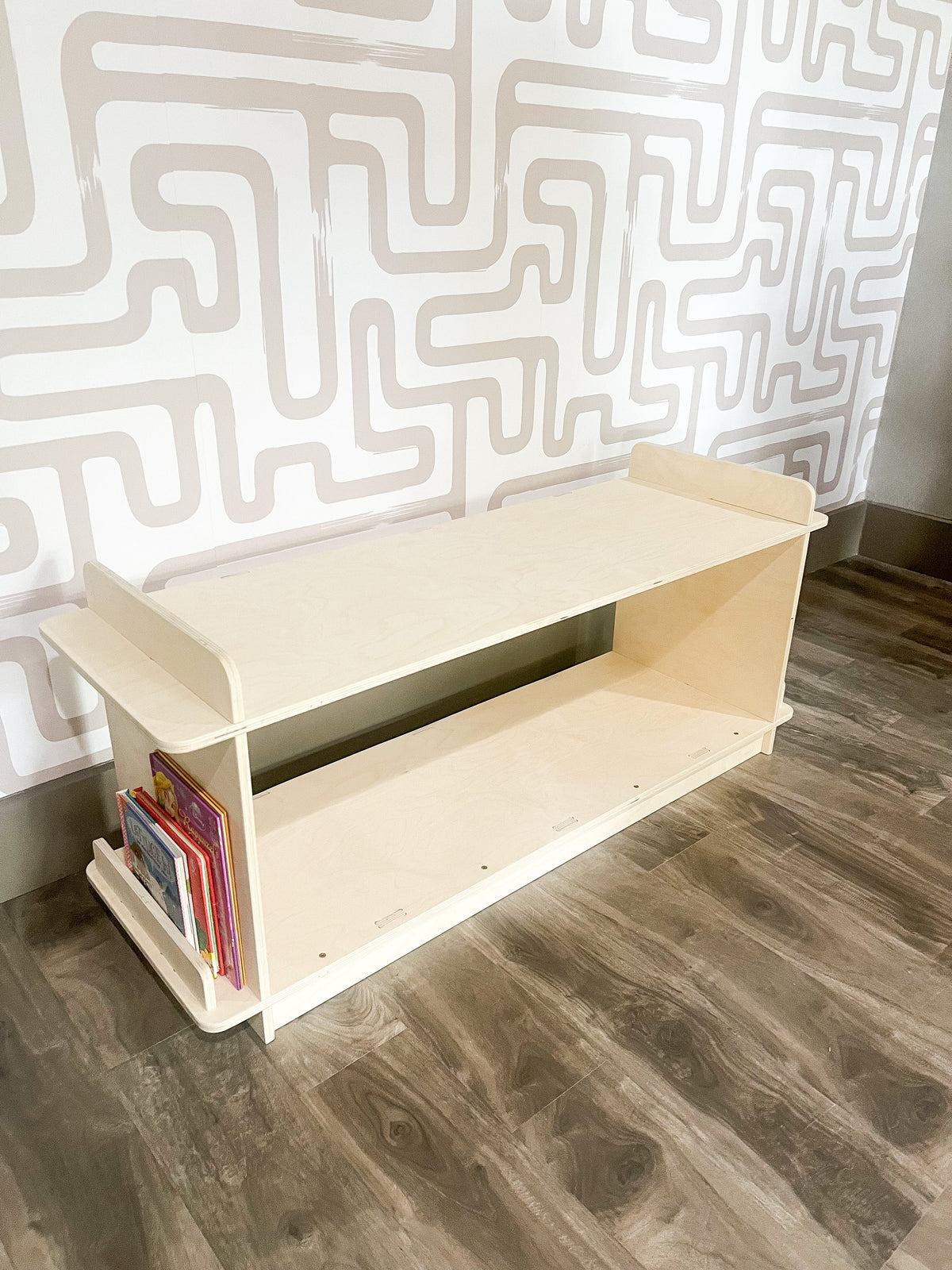 Ronny- Montessori Bookshelf