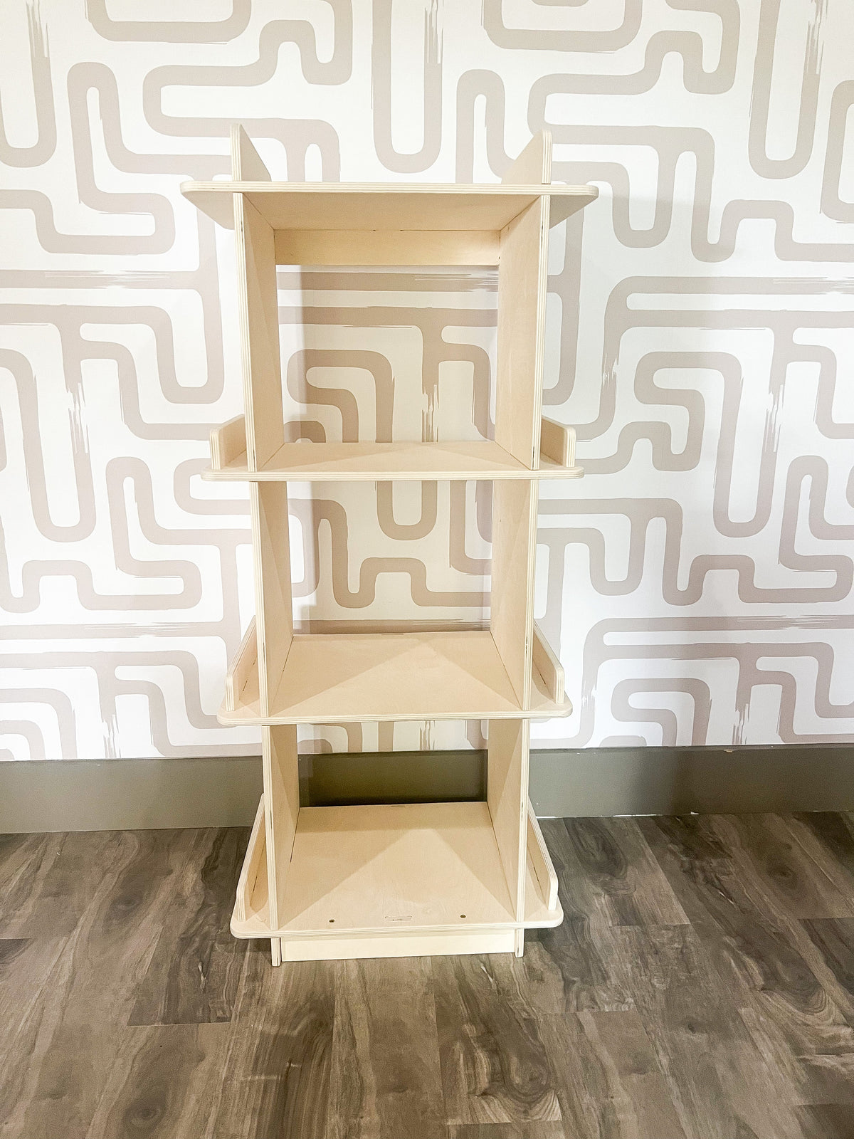 Ronny- Montessori Bookshelf