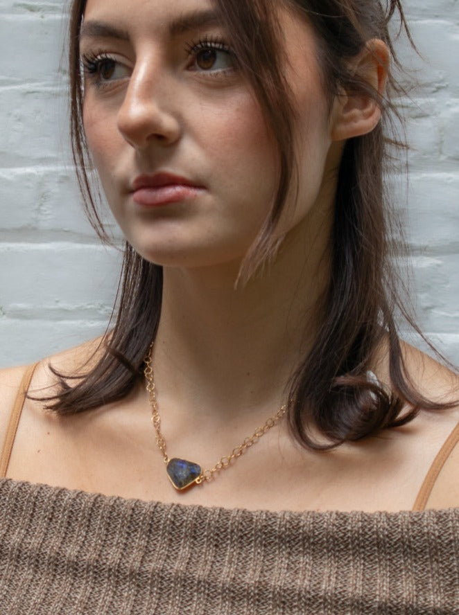 Ava Labradorite Magnetic Necklace
