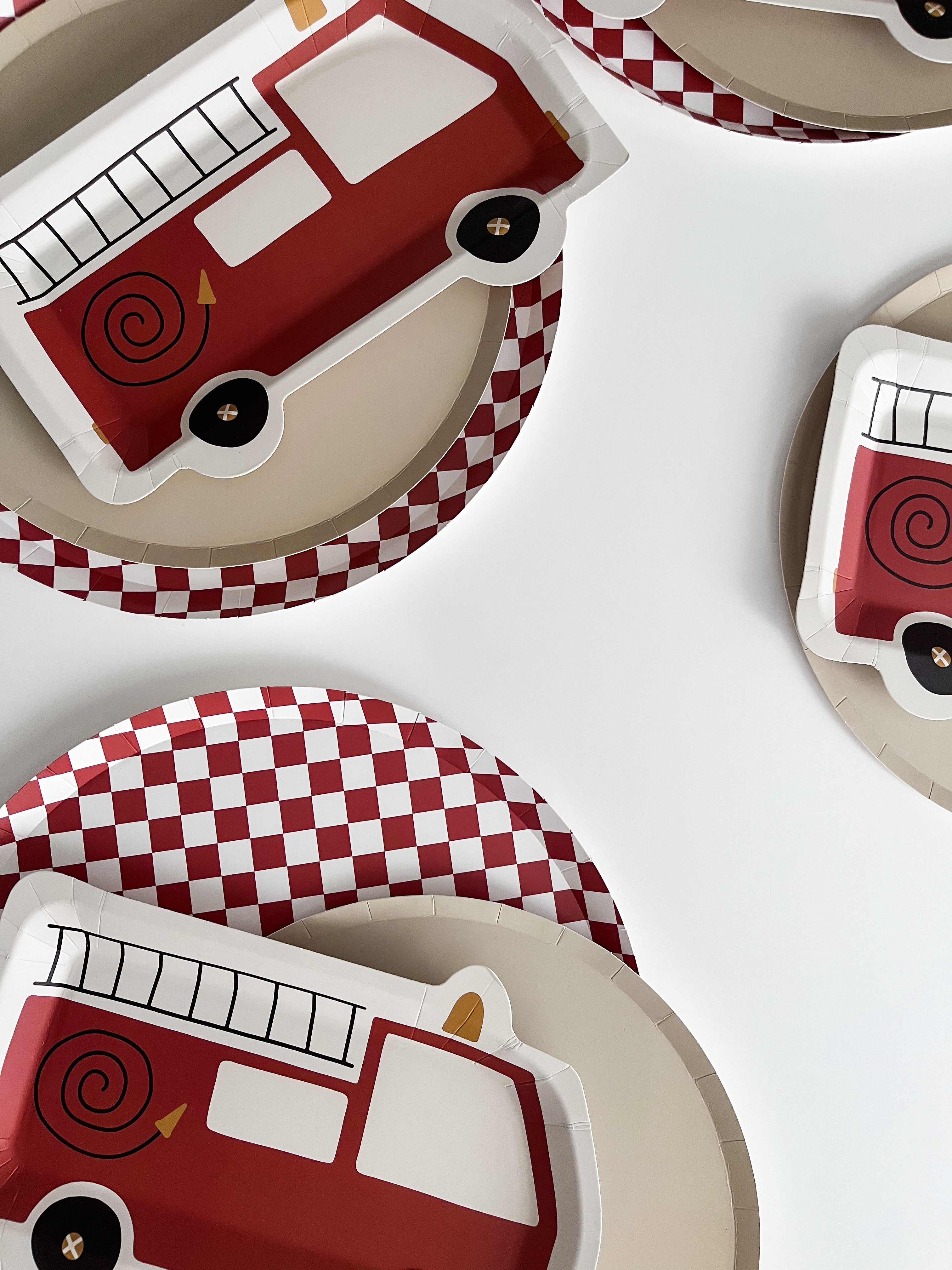 Checkered Red Plate, Xl (set Of 8)