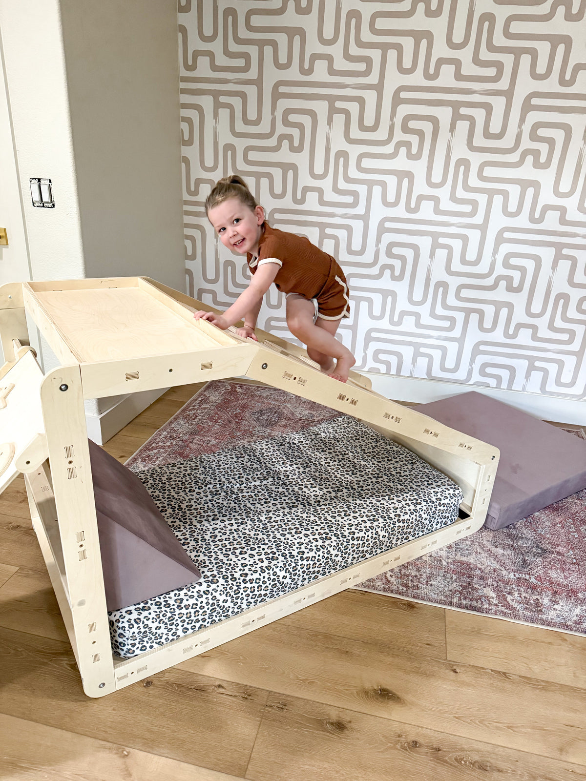 Fernanda- Play Cube