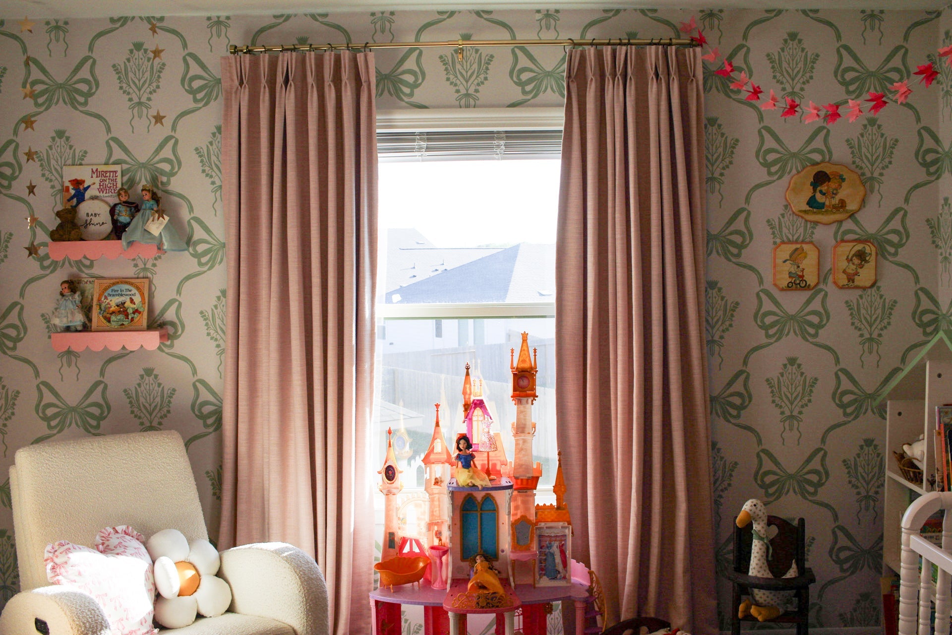 Lacey Wallpaper By The Beau Studio