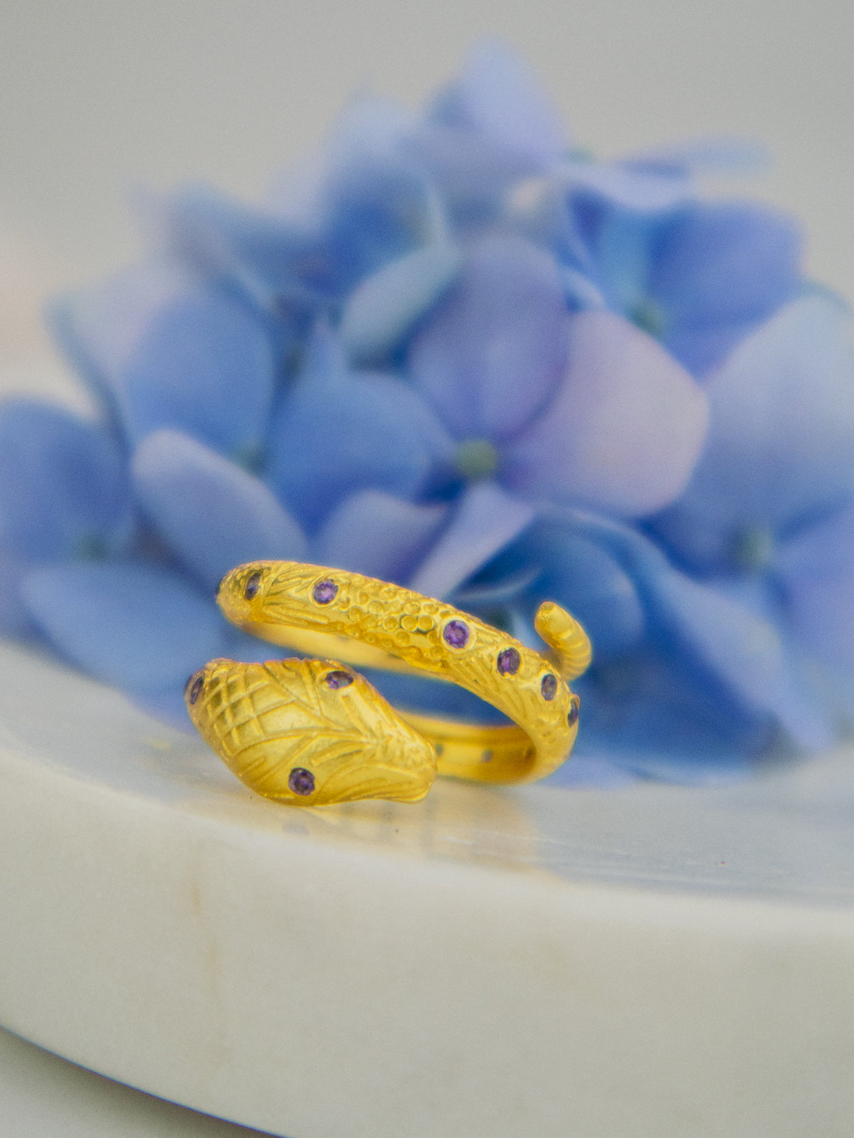 Basil The Cobra Ring