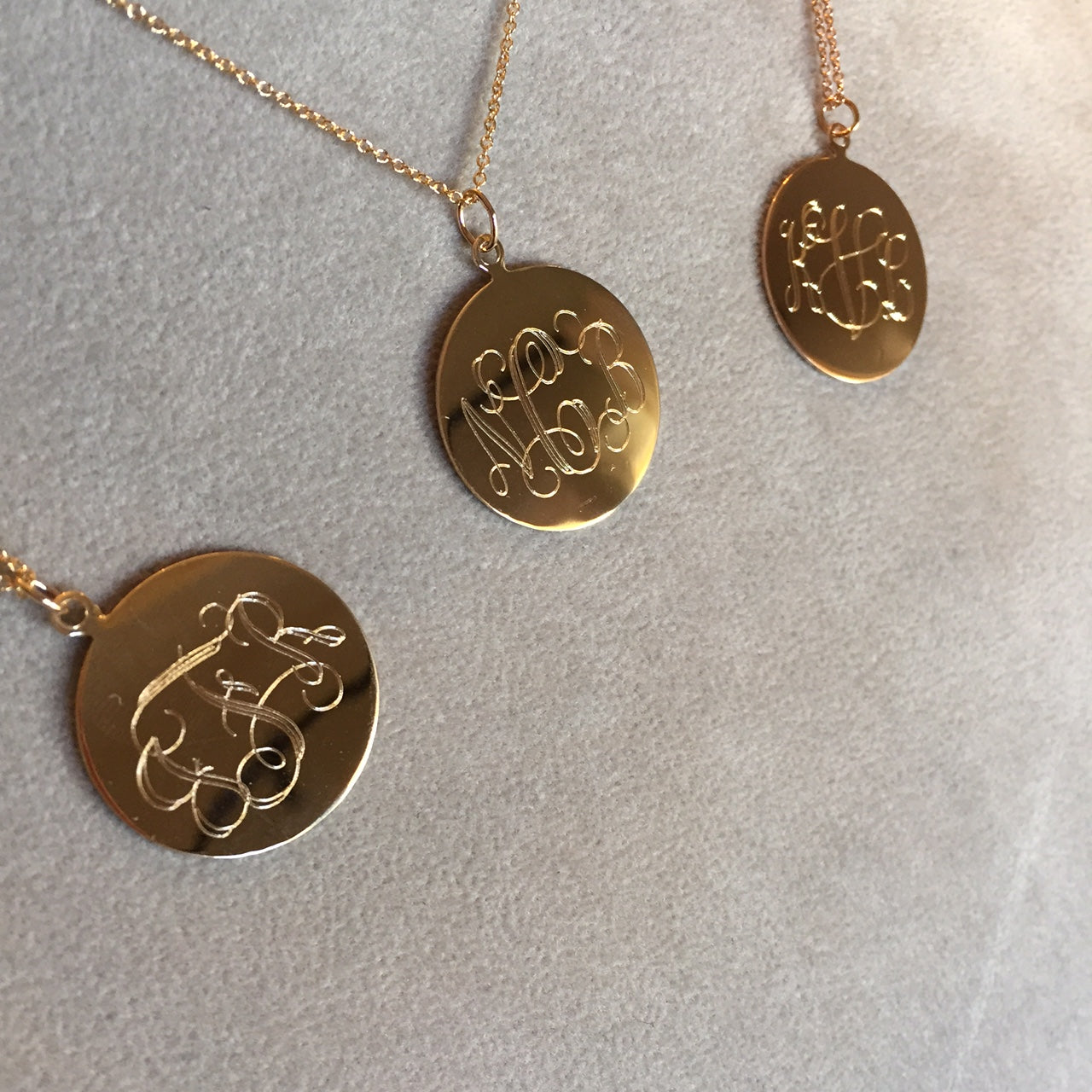 14k Gold Large Disc Pendant Necklace