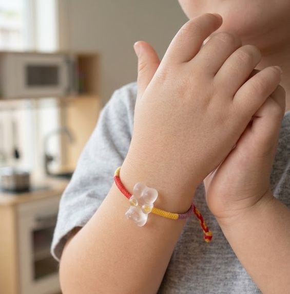 Kids Clear Gummy Bear Carnival Bracelet