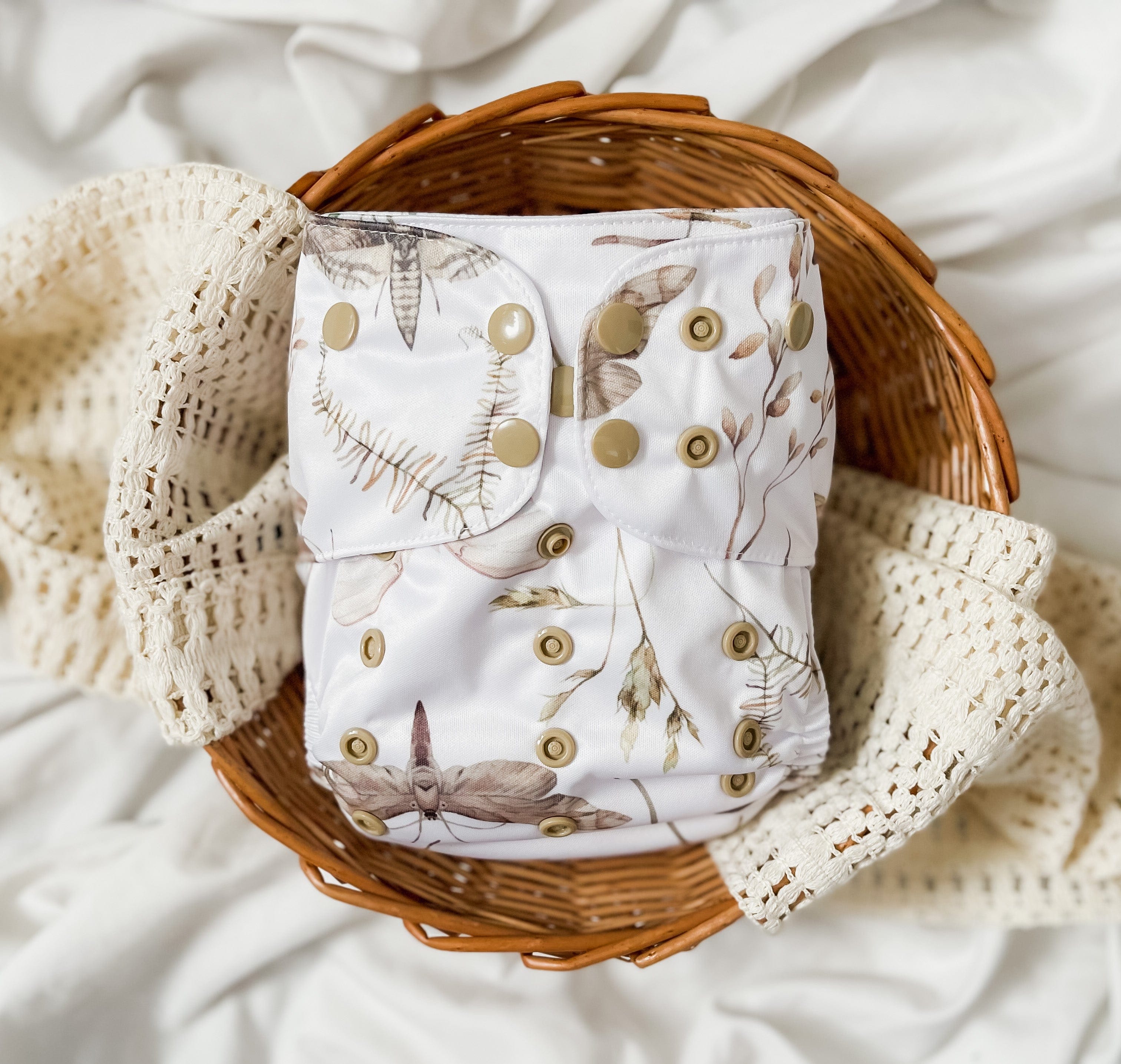 The "deluxe" Pocket Diaper By Happy Beehinds Original Collection