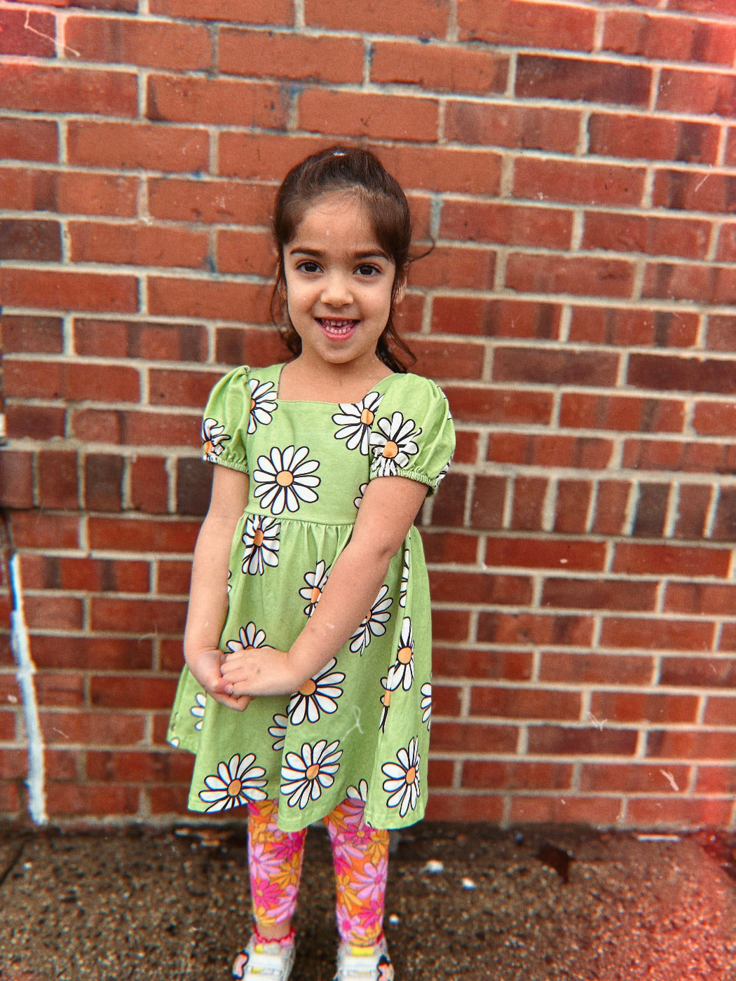 Green Daisy Girls Dress For Spring And Summer