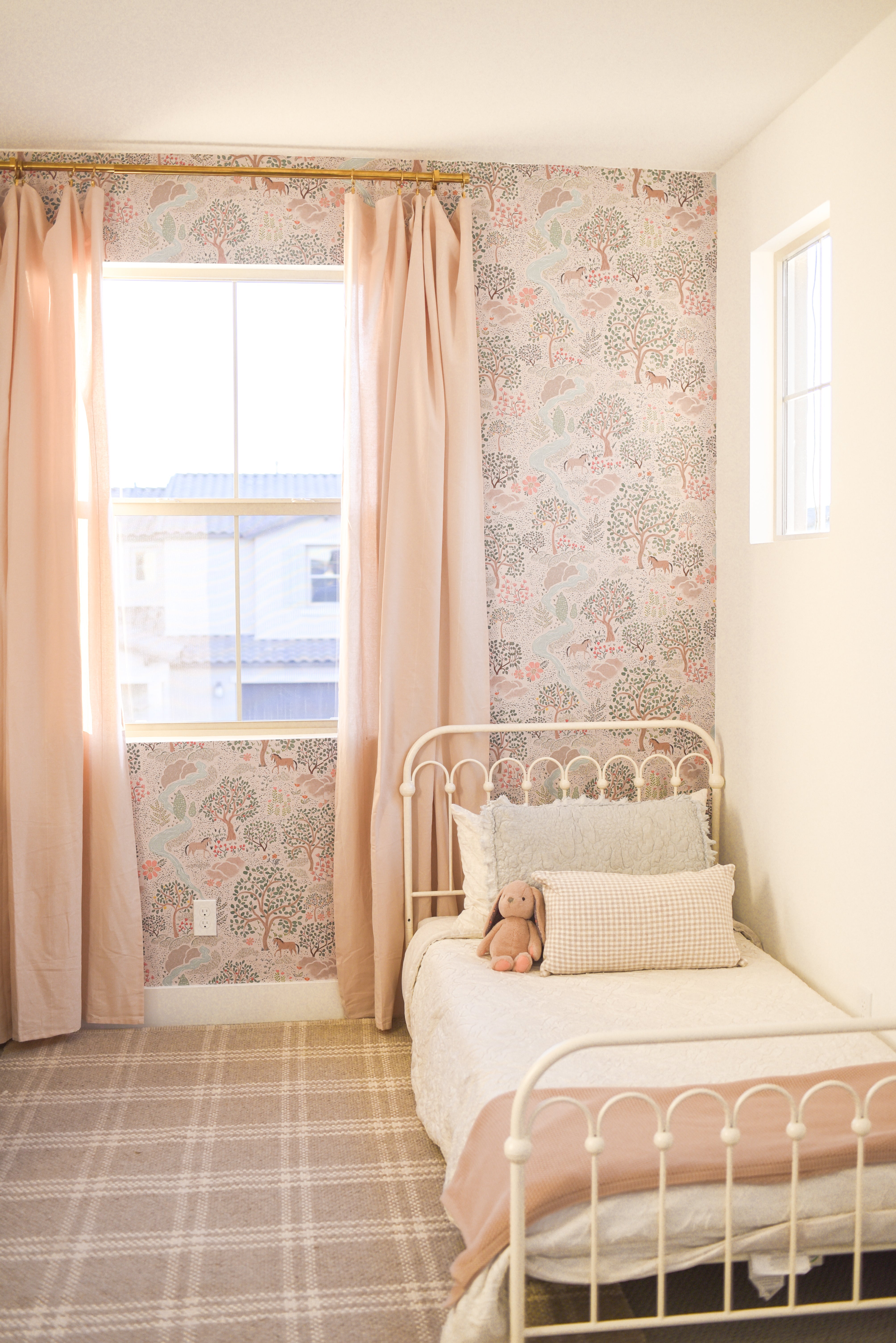 Townsley Wallpaper By Aynsley Ovard X Bloomery Decor