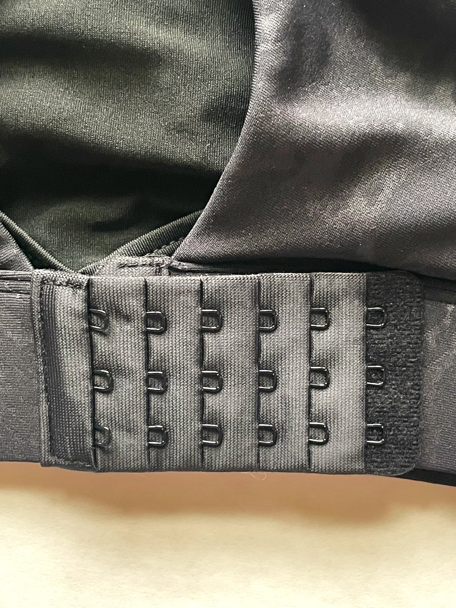 Chloé 4 Running Nursing & Pumping Sports Bra (metallic Snake Noir)