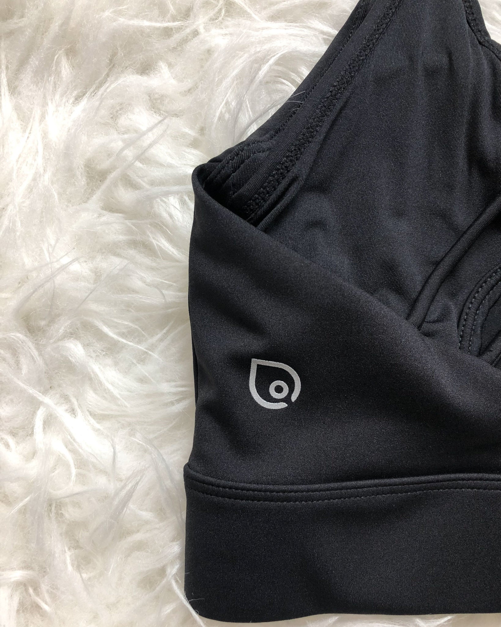 Océane - Exclusive Hands Free Pumping Sports Bra (noir)